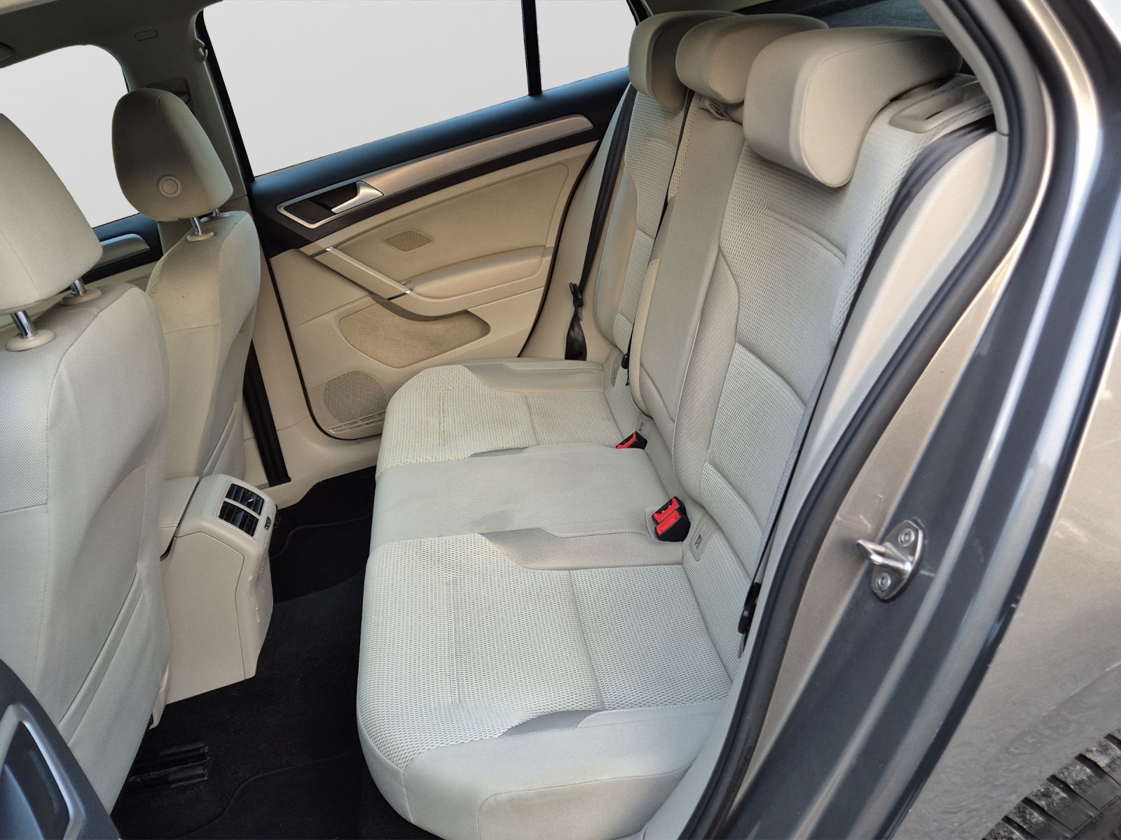 VW Golf 1.6 TDI Trendline-image-13