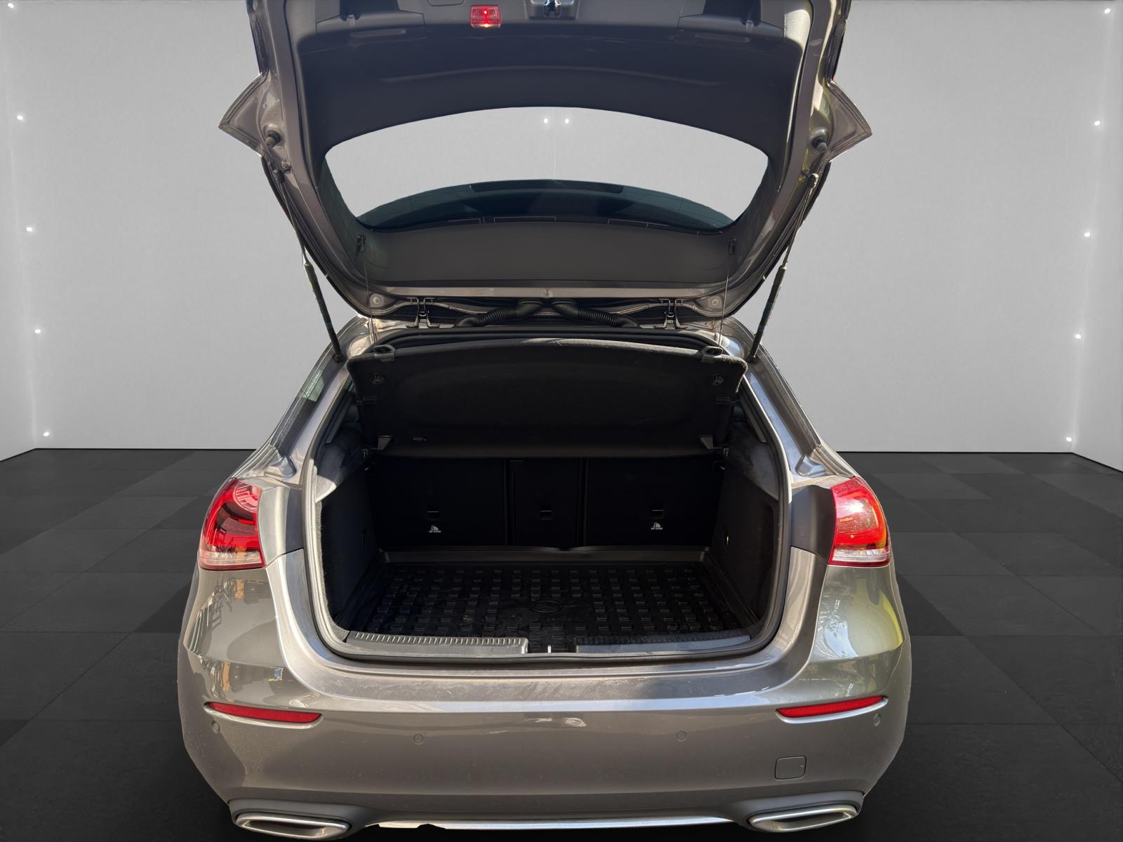 MERCEDES-BENZ A 200 7G-DCT-image-8