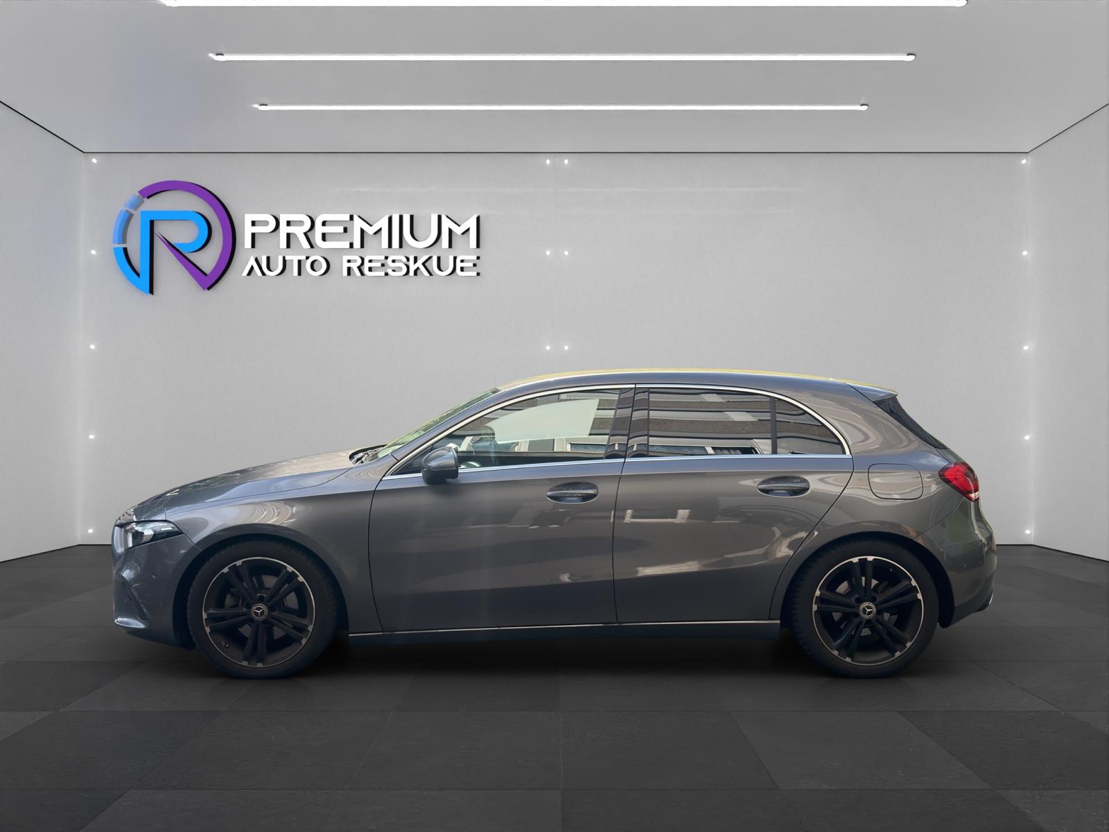 MERCEDES-BENZ A 200 7G-DCT-showroom-element-2