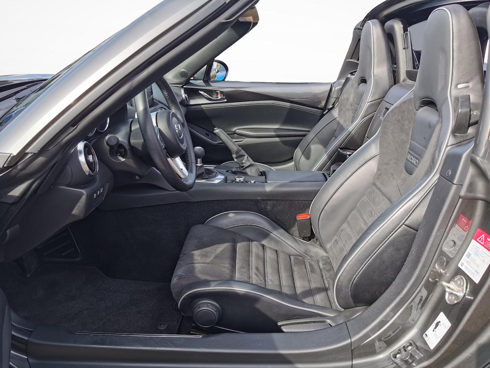 MAZDA MX-5 2.0 Ambition-showroom-element-1