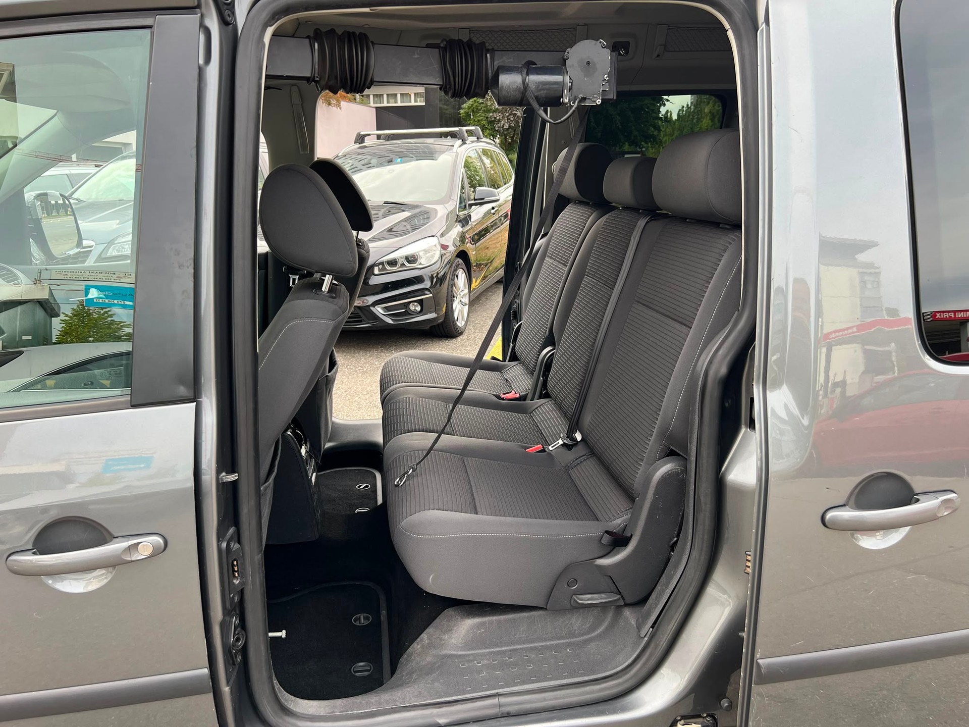 VW Caddy Maxi 1.6 TDI CR Comfortline DSG-image-7