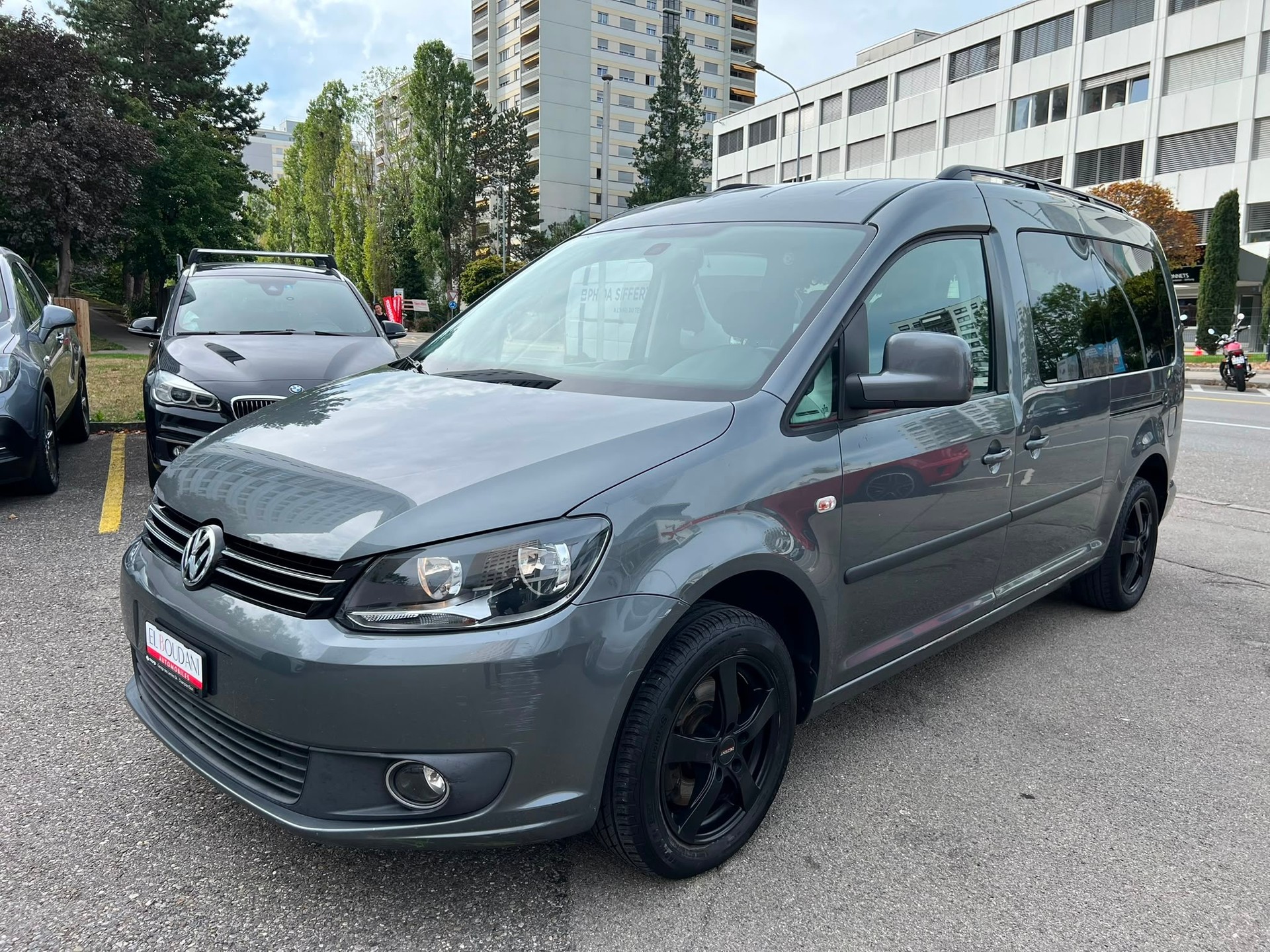 VW Caddy Maxi 1.6 TDI CR Comfortline DSG-image-2