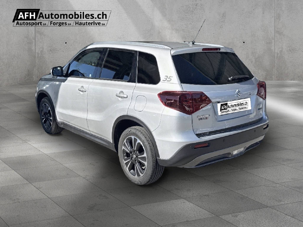 SUZUKI Vitara 1.5 Compact Top Hybrid 4x4-image-2