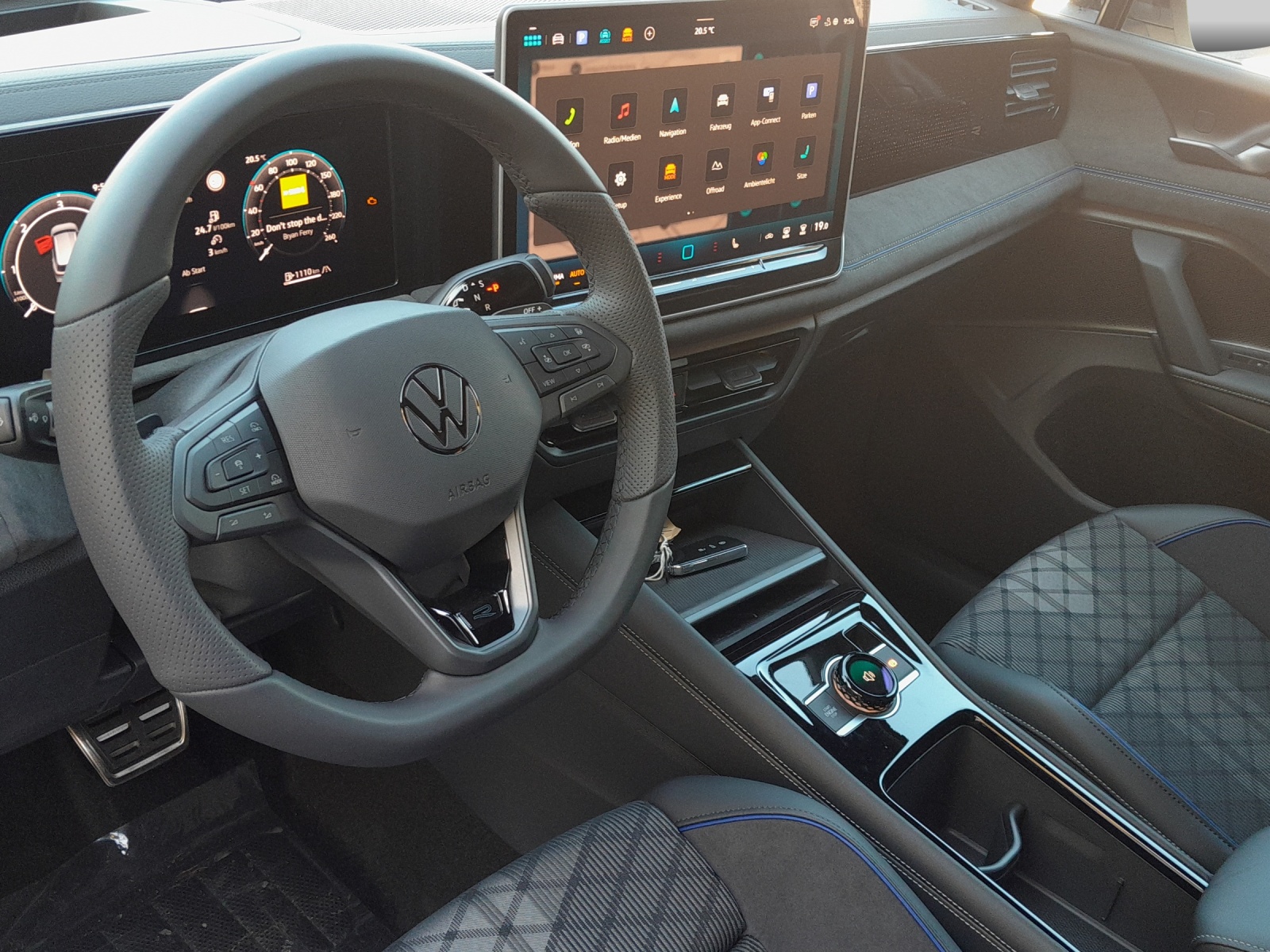 VW Tiguan 2.0 TDI SCR R-Line 4Motion DSG-image-7