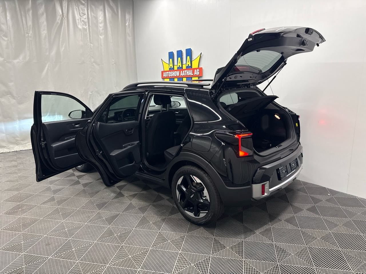 KIA Stonic 1.0 T-GD MHEV Power DCT-image-10