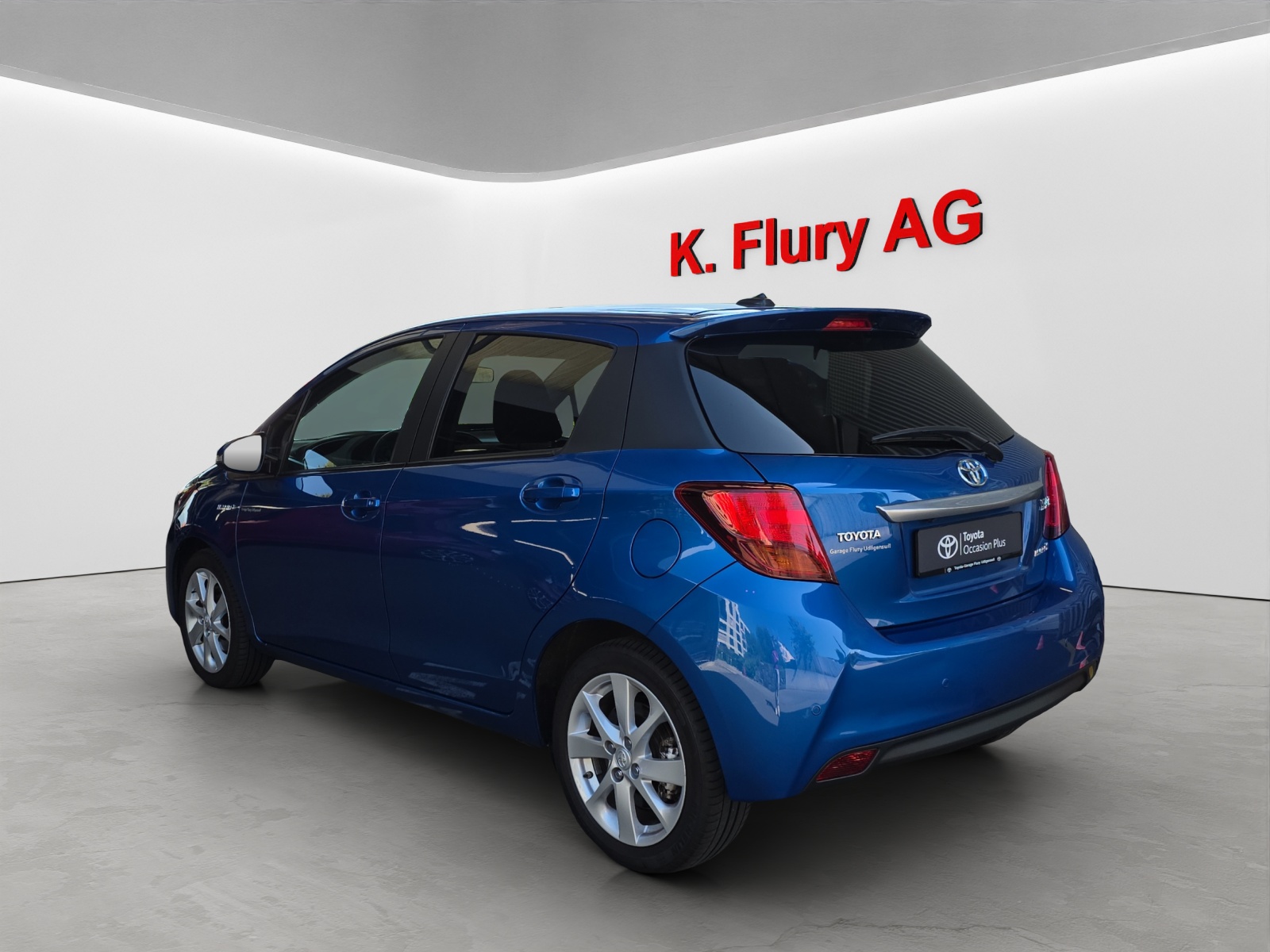 TOYOTA Yaris 1.5 VVT-i HSD Trend-image-2