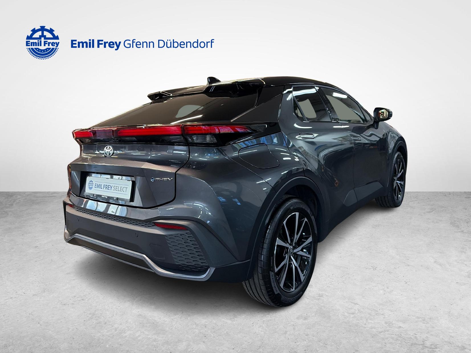 TOYOTA C-HR 2.0 PHEV Swiss Edition-image-3