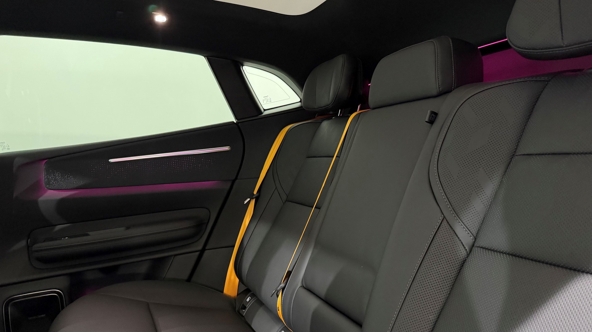 POLESTAR 4 Long Range Dual Motor Perfor-image-5