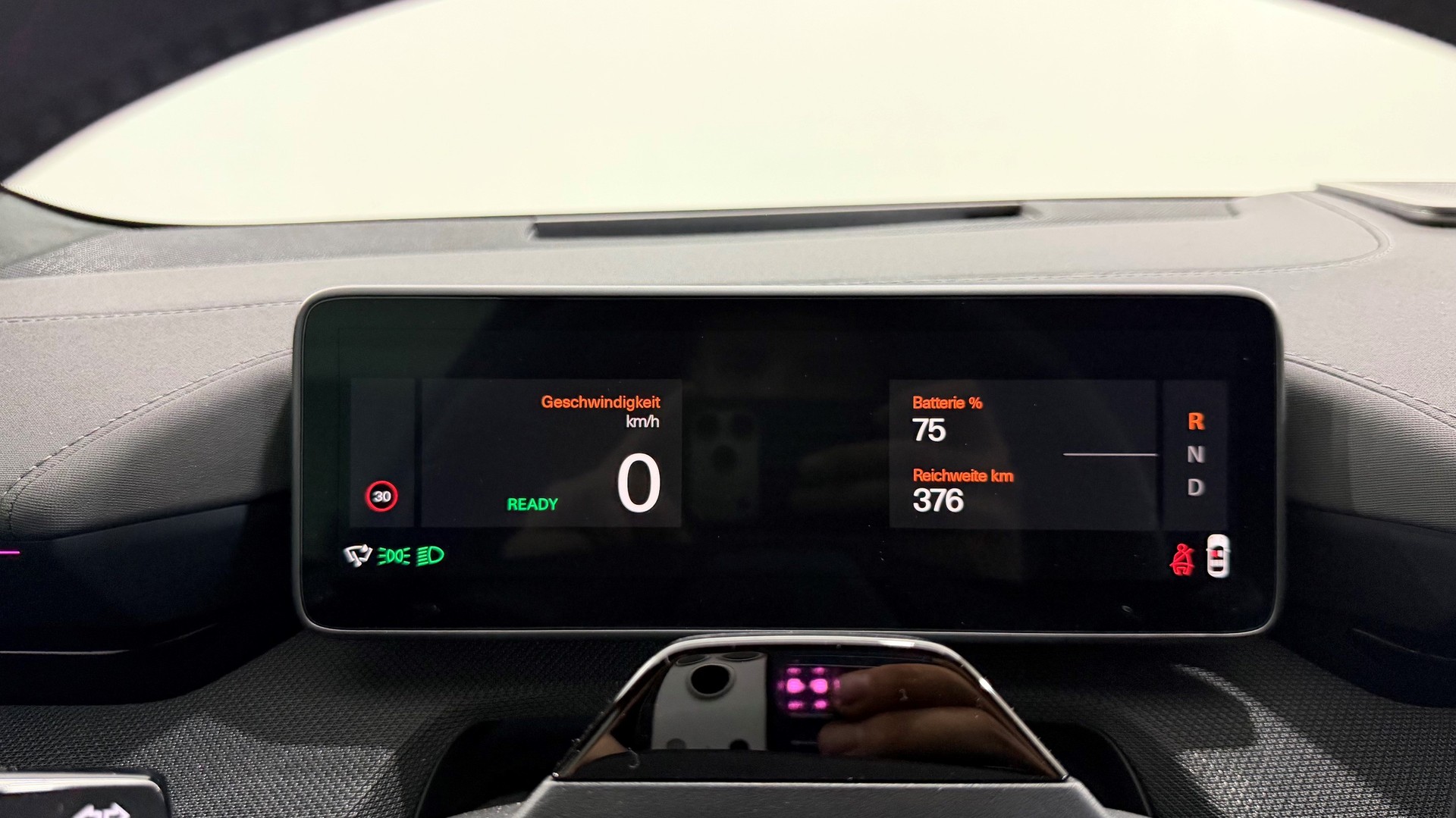 POLESTAR 4 Long Range Dual Motor Perfor-image-10