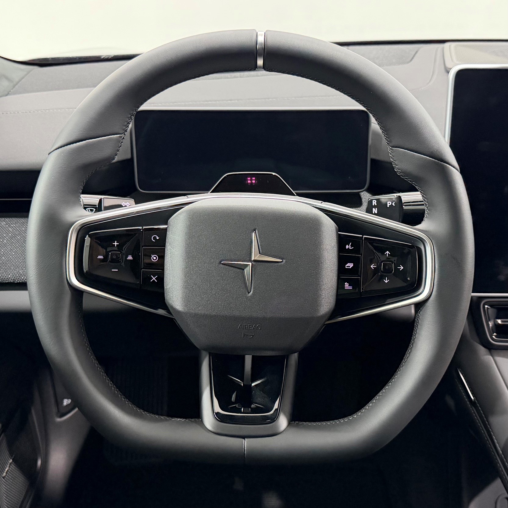 POLESTAR 4 Long Range Dual Motor Perfor-image-9