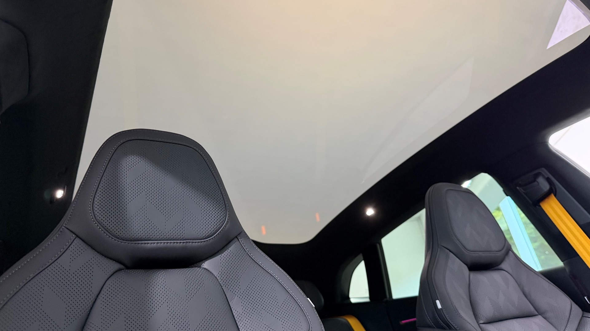 POLESTAR 4 Long Range Dual Motor Perfor-image-13