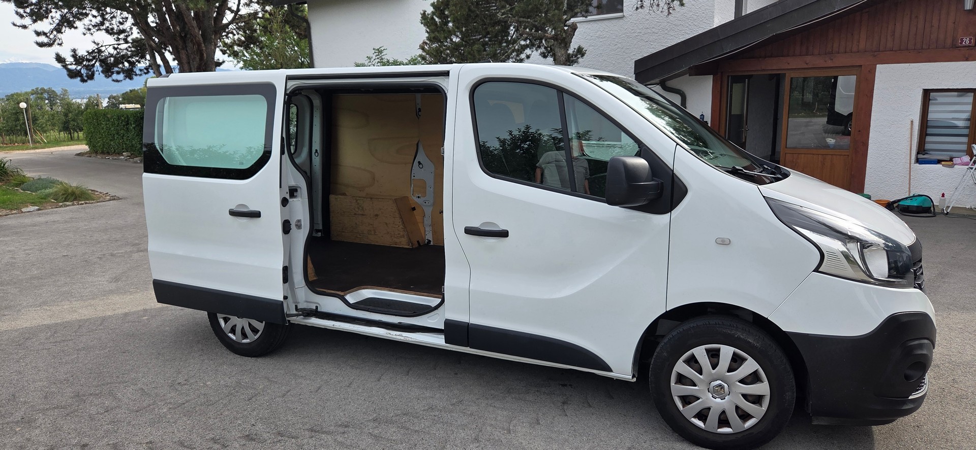 RENAULT 1.6 dCi 125 TwinTurbo Business-image-4