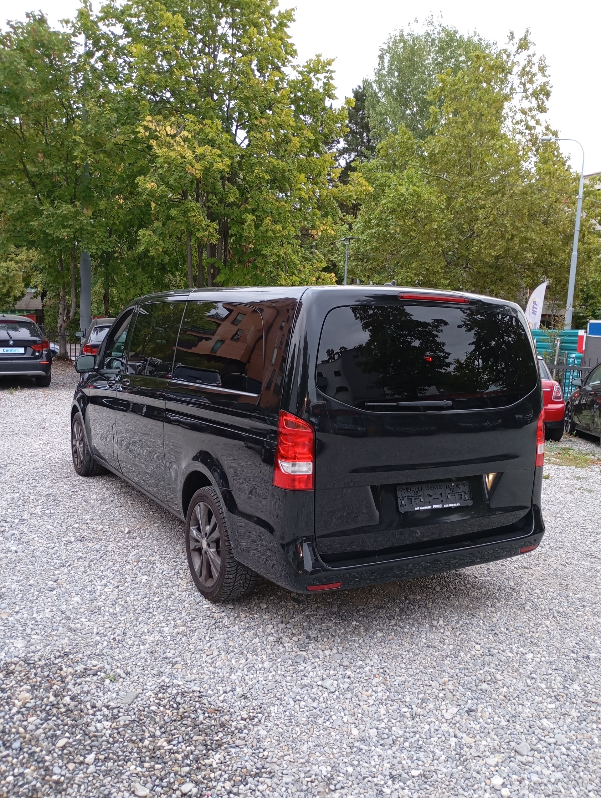 MERCEDES-BENZ V 220-image-7