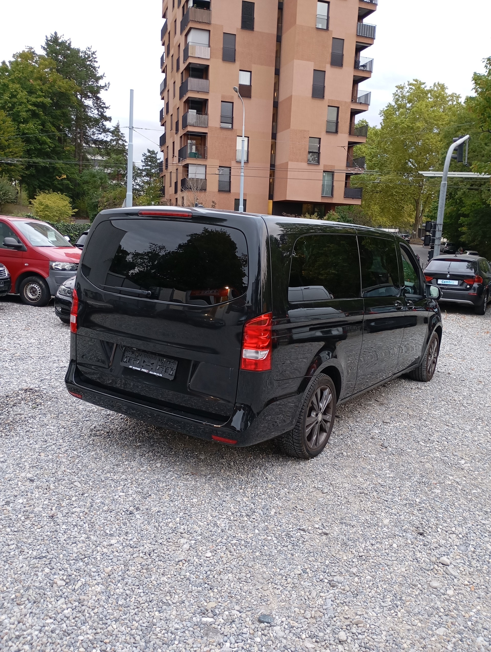 MERCEDES-BENZ V 220-image-5
