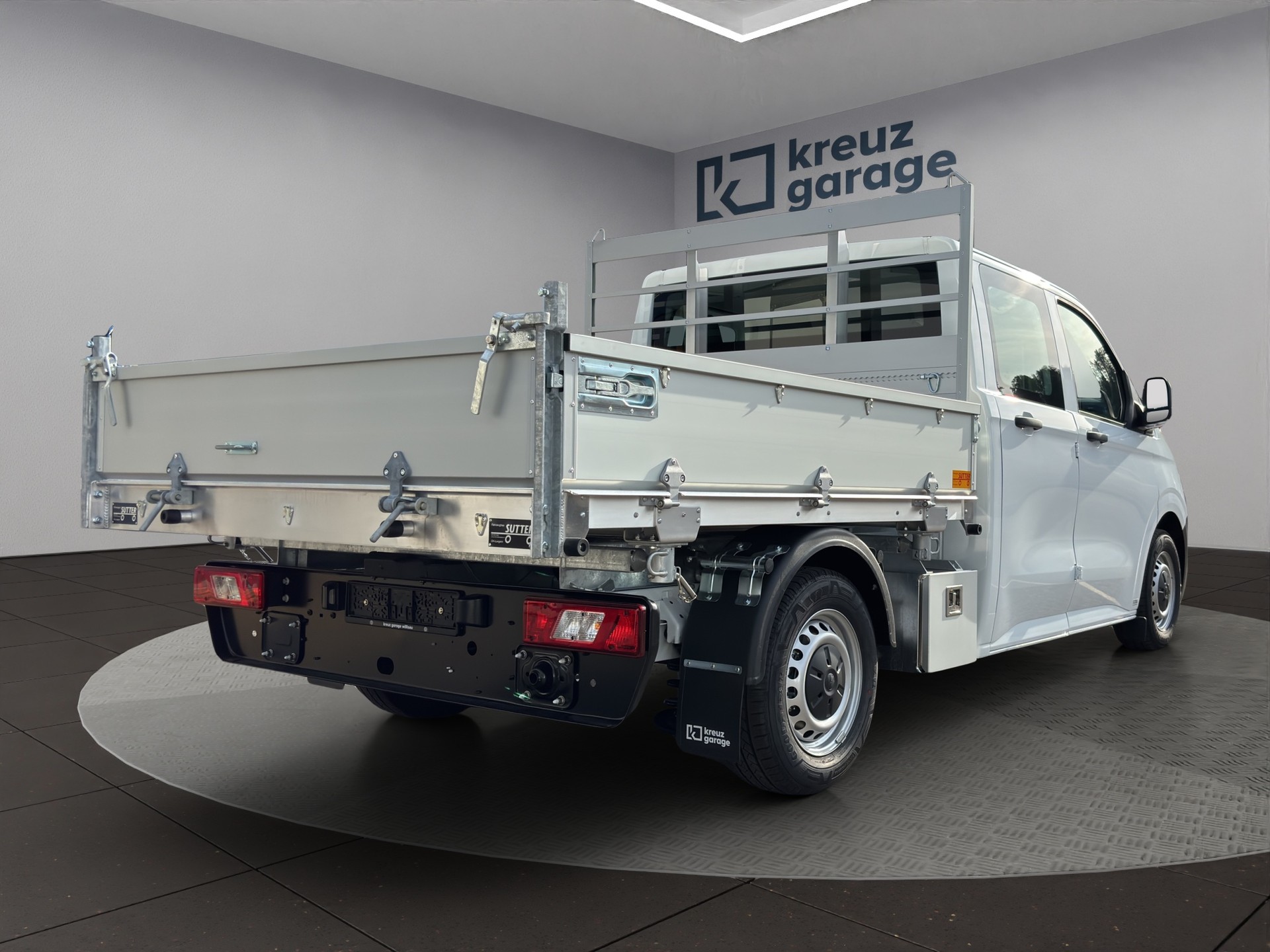 VW Transporter 2.0 TDI Automat 4Motion-image-2