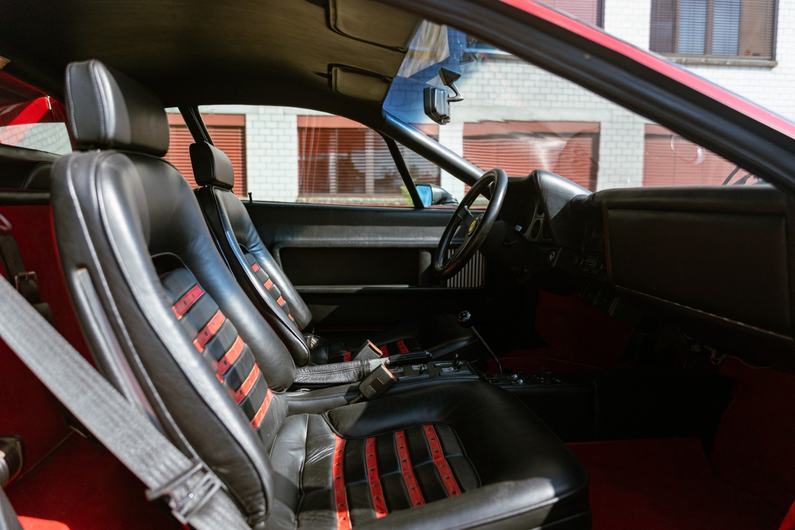 FERRARI 512 BB (Vergaser)-image-14