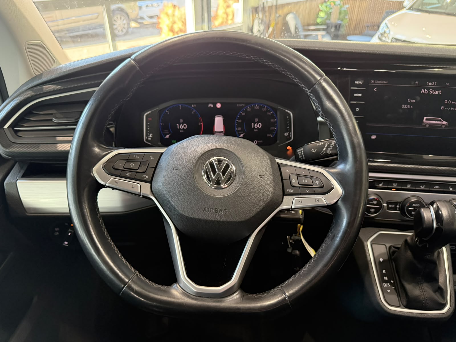 VW T6.1 Multivan 2.0 TDI Comfortline Edition DSG-image-14