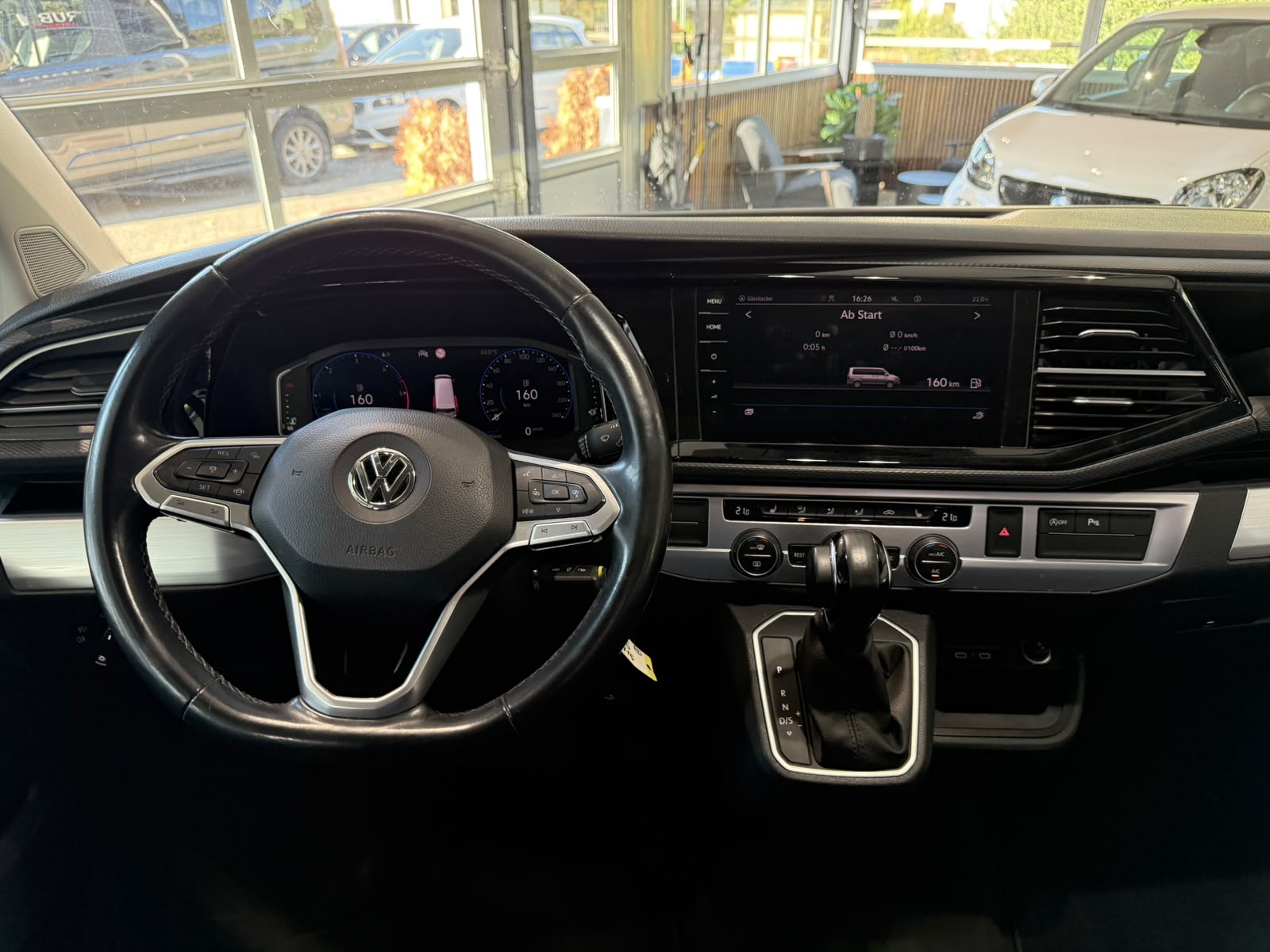 VW T6.1 Multivan 2.0 TDI Comfortline Edition DSG-image-13