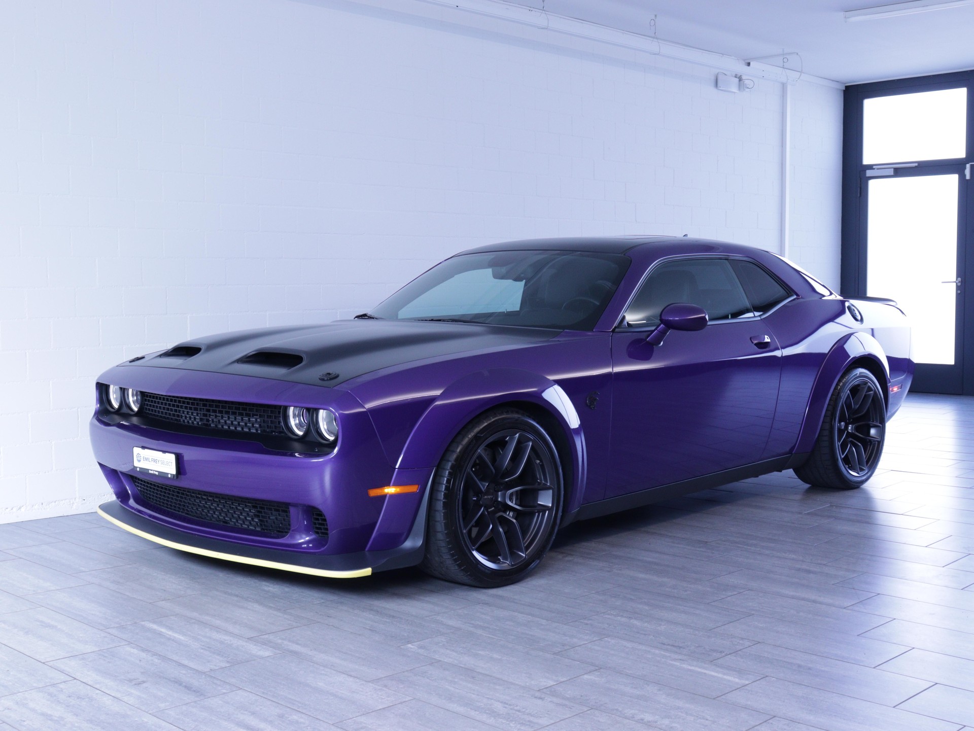 DODGE Challenger 6.2 V8 SC HEMI SRT Hellcat Redeye WB-image-1