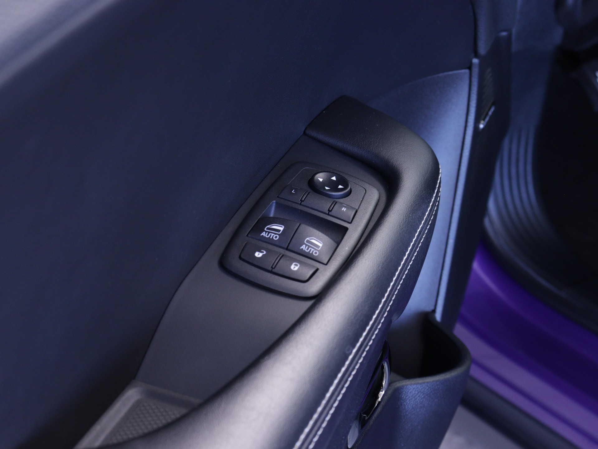 DODGE Challenger 6.2 V8 SC HEMI SRT Hellcat Redeye WB-image-9