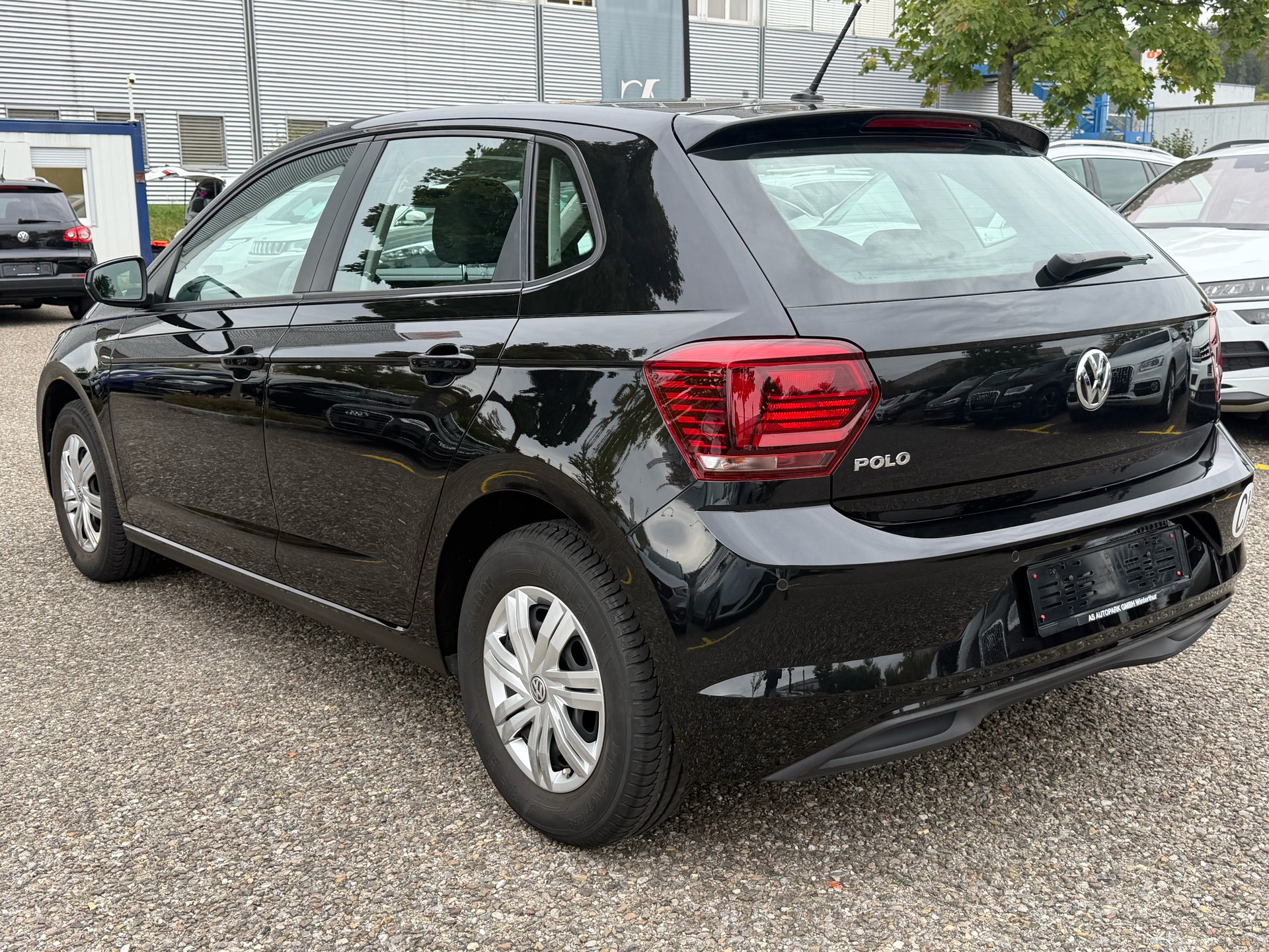VW Polo 1.0 BMT Trendline-image-6