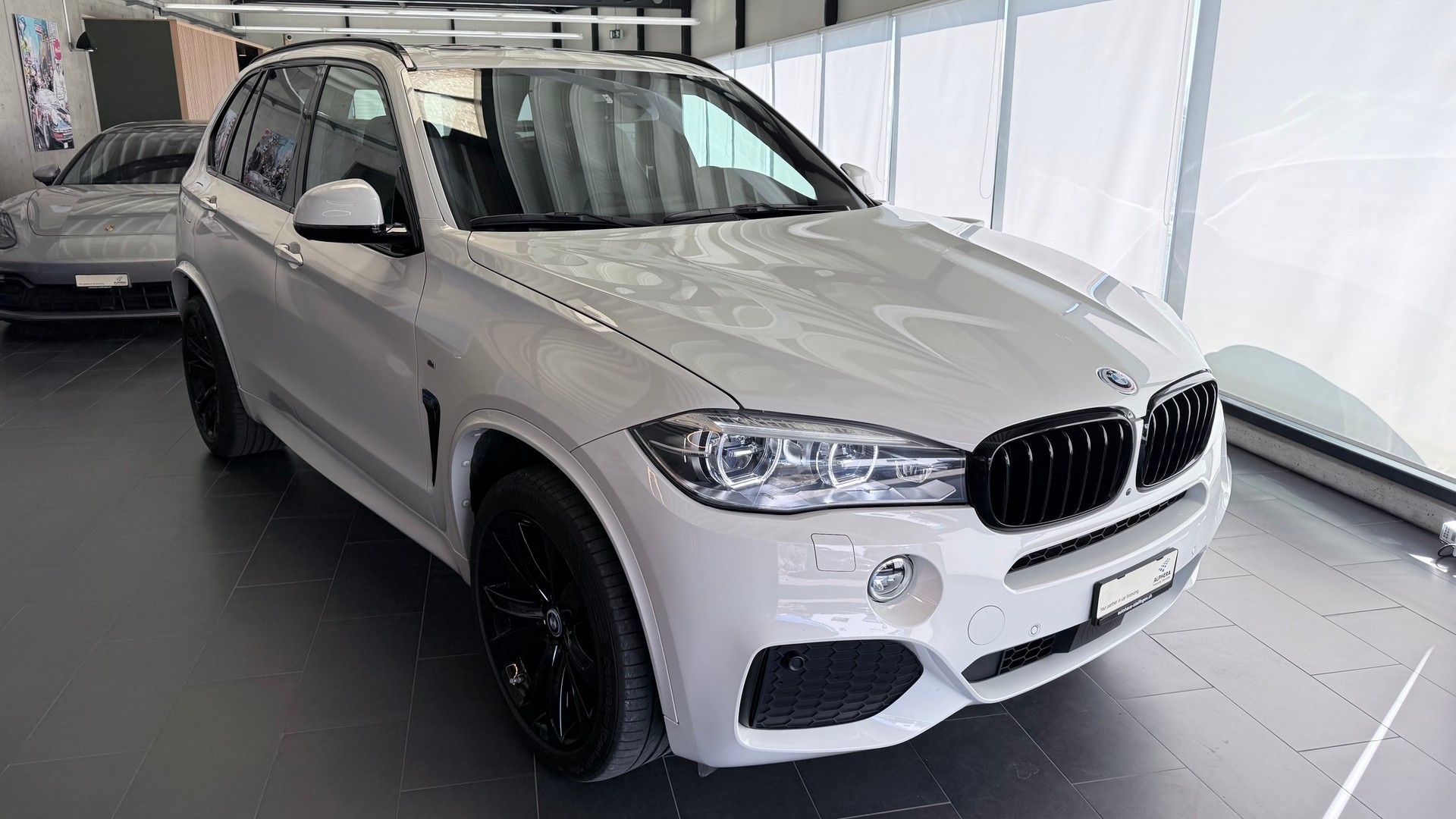 BMW X5 30d xDrive SAG-image-1