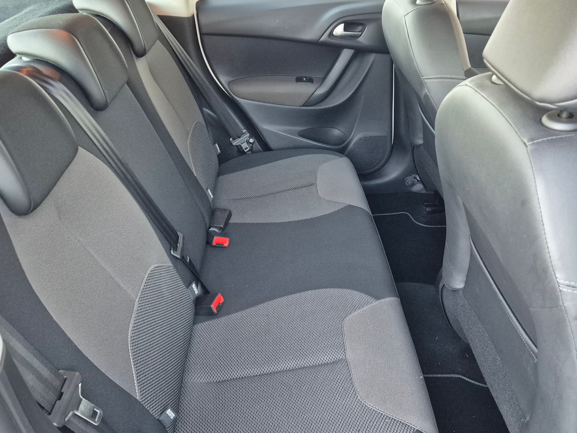 CITROEN C3 1.2i Séduction-image-15