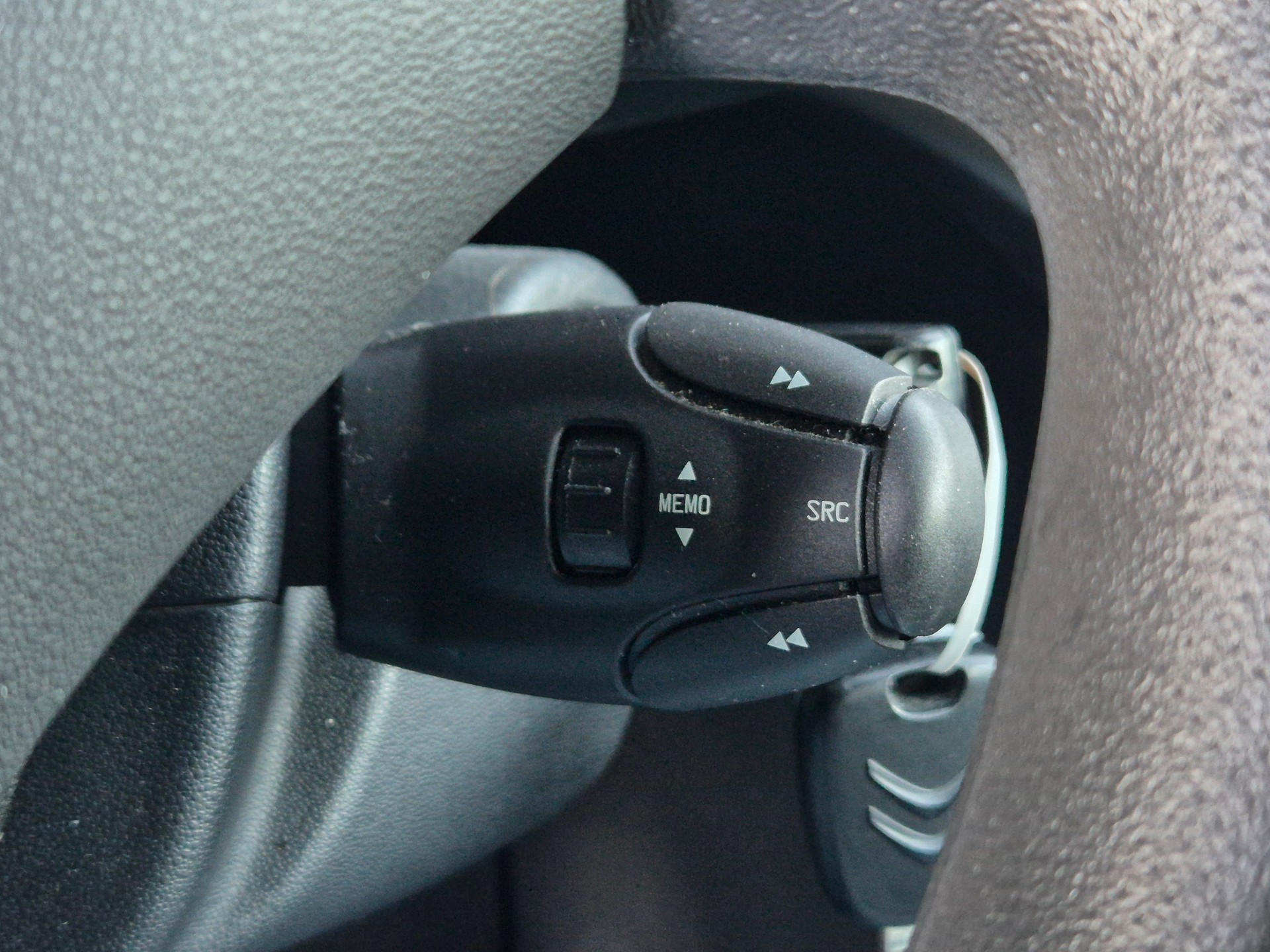 CITROEN C3 1.2i Séduction-image-22