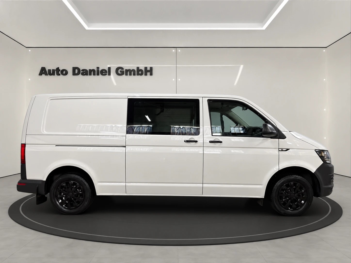 VW T6 2.0 TDI 4Motion Lang Version ( Mit AHK / Sortimo Regale )-image-4
