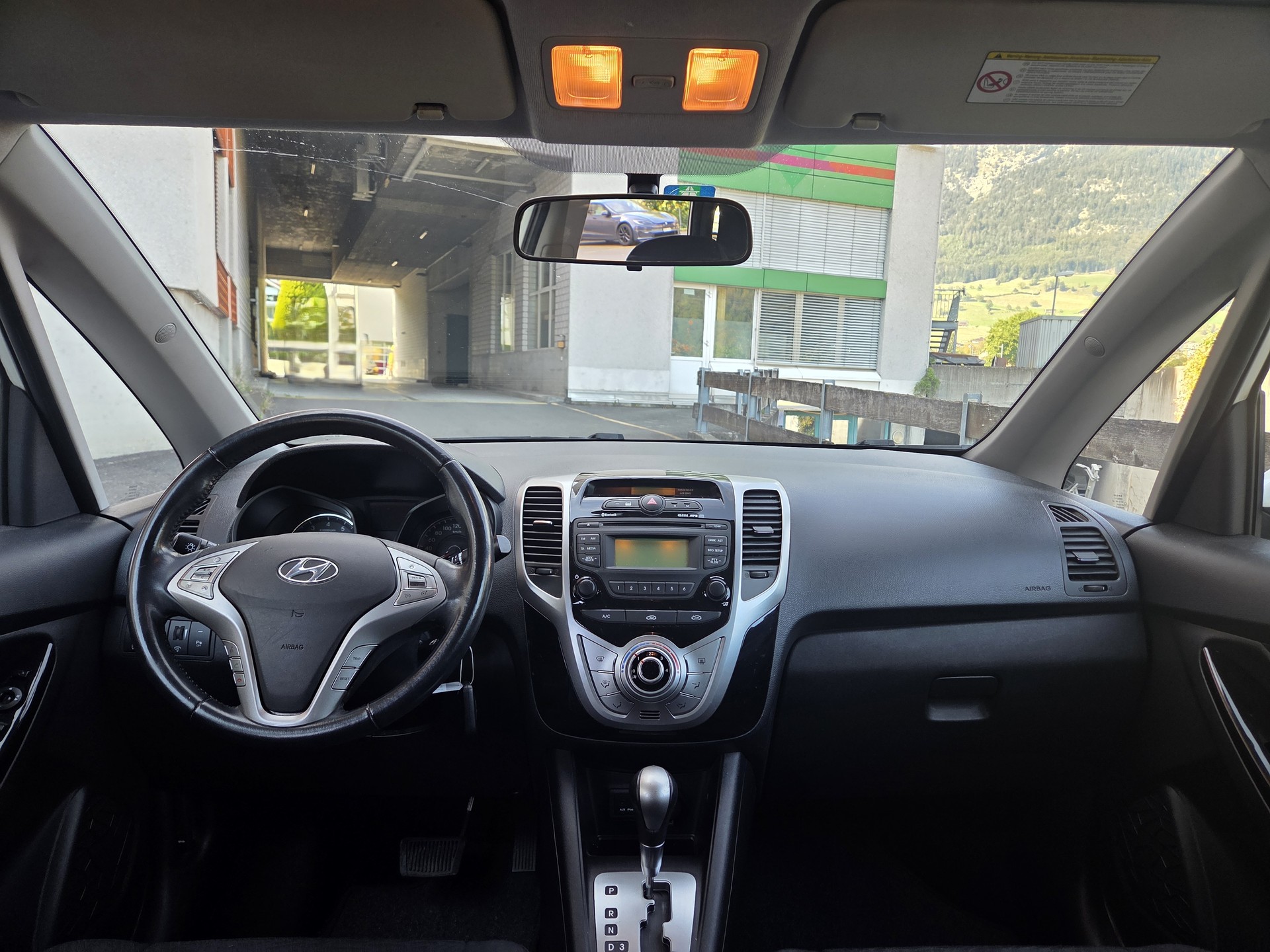 HYUNDAI iX20 1.6 Style Automatic-image-5