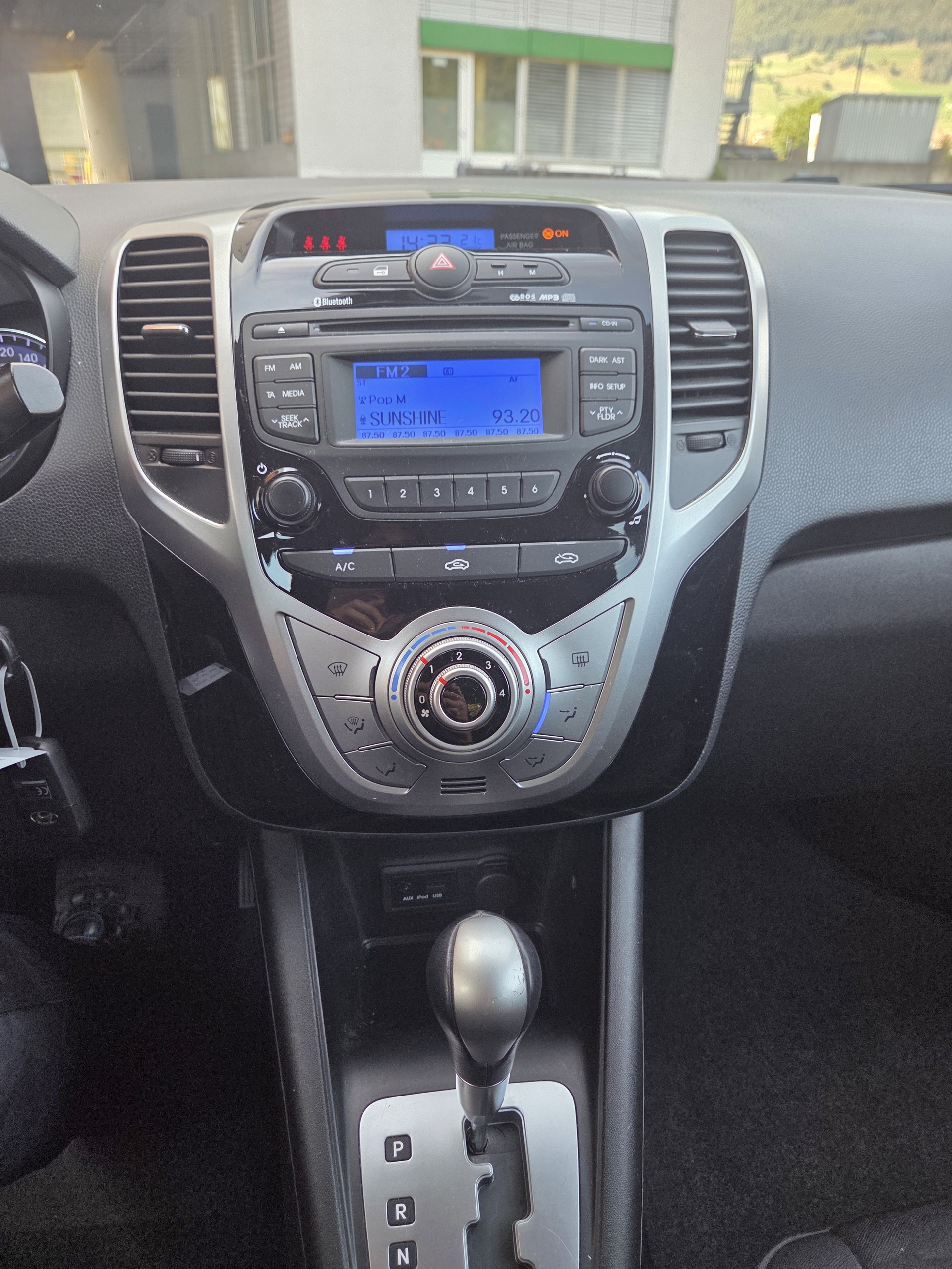HYUNDAI iX20 1.6 Style Automatic-image-7