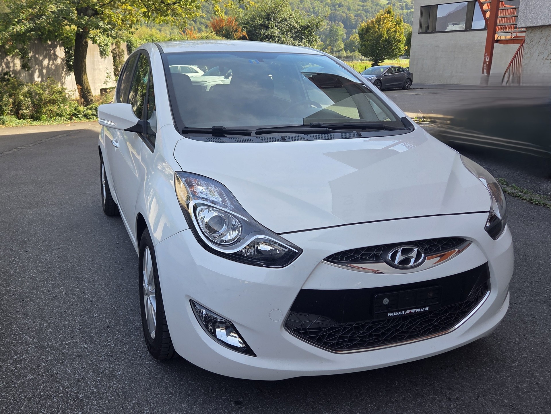 HYUNDAI iX20 1.6 Style Automatic-image-1