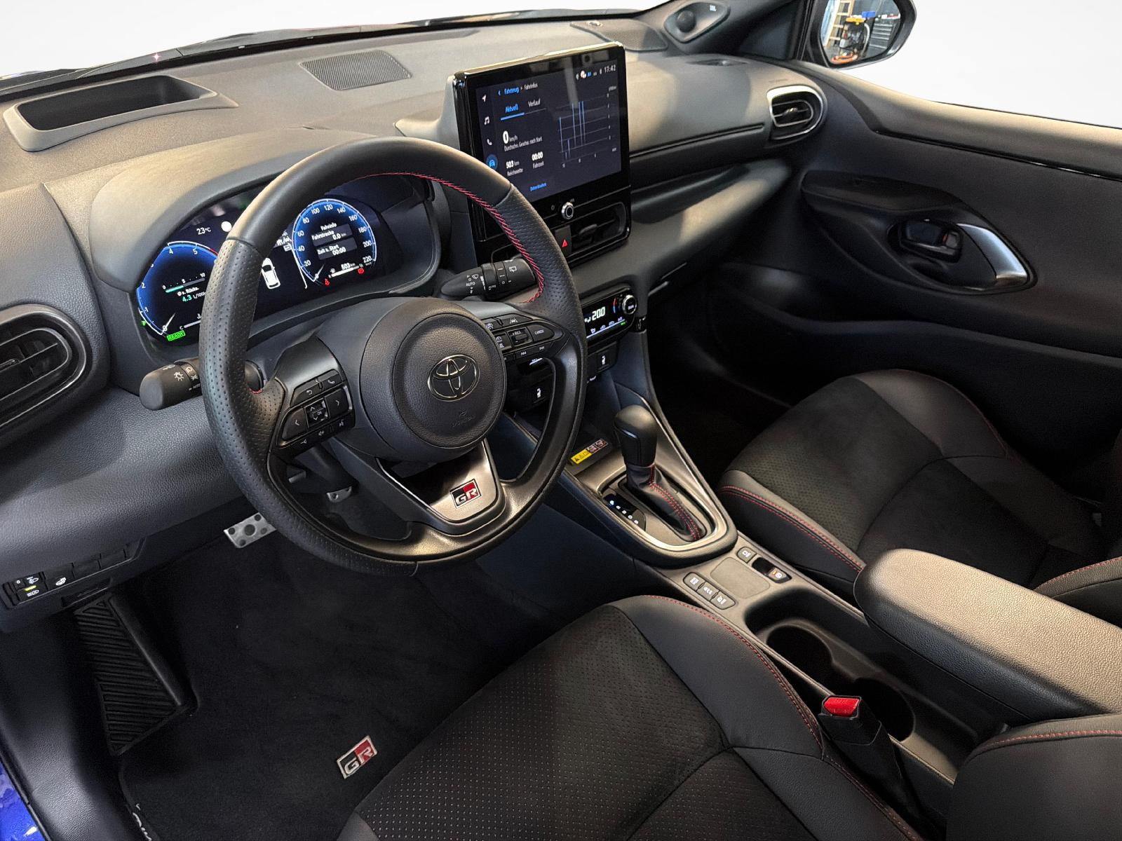 TOYOTA Yaris 1.5 VVT-i HSD GR Sport-image-10