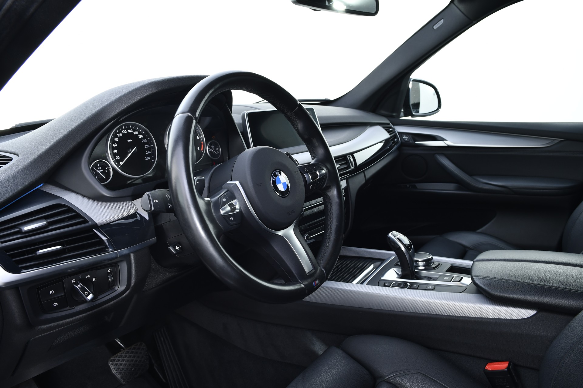 BMW X5 xDrive 30d Steptronic-image-12