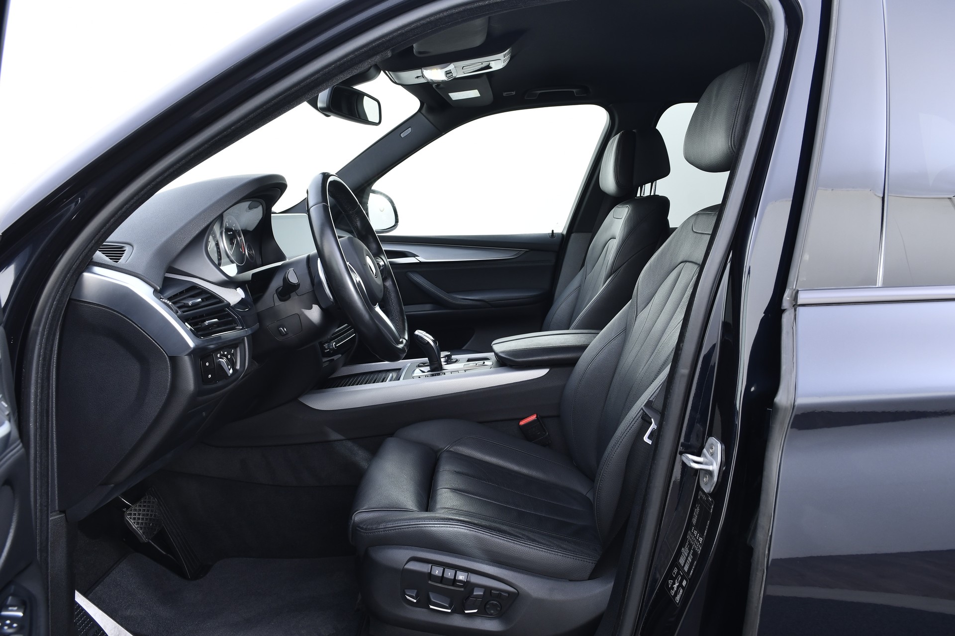BMW X5 xDrive 30d Steptronic-image-9
