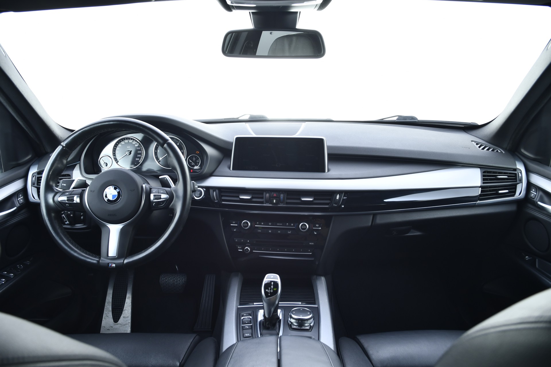 BMW X5 xDrive 30d Steptronic-image-13