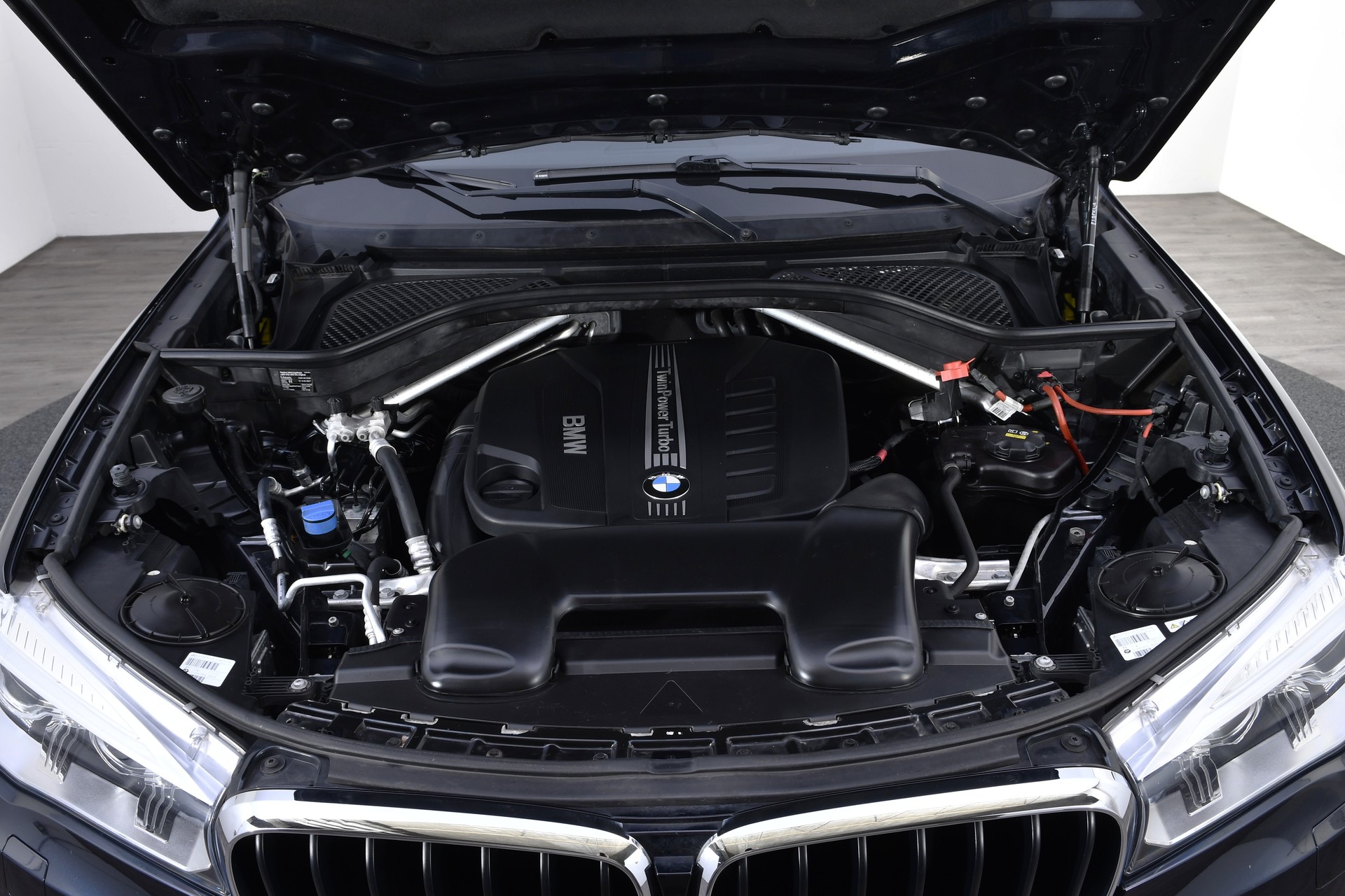 BMW X5 xDrive 30d Steptronic-image-23