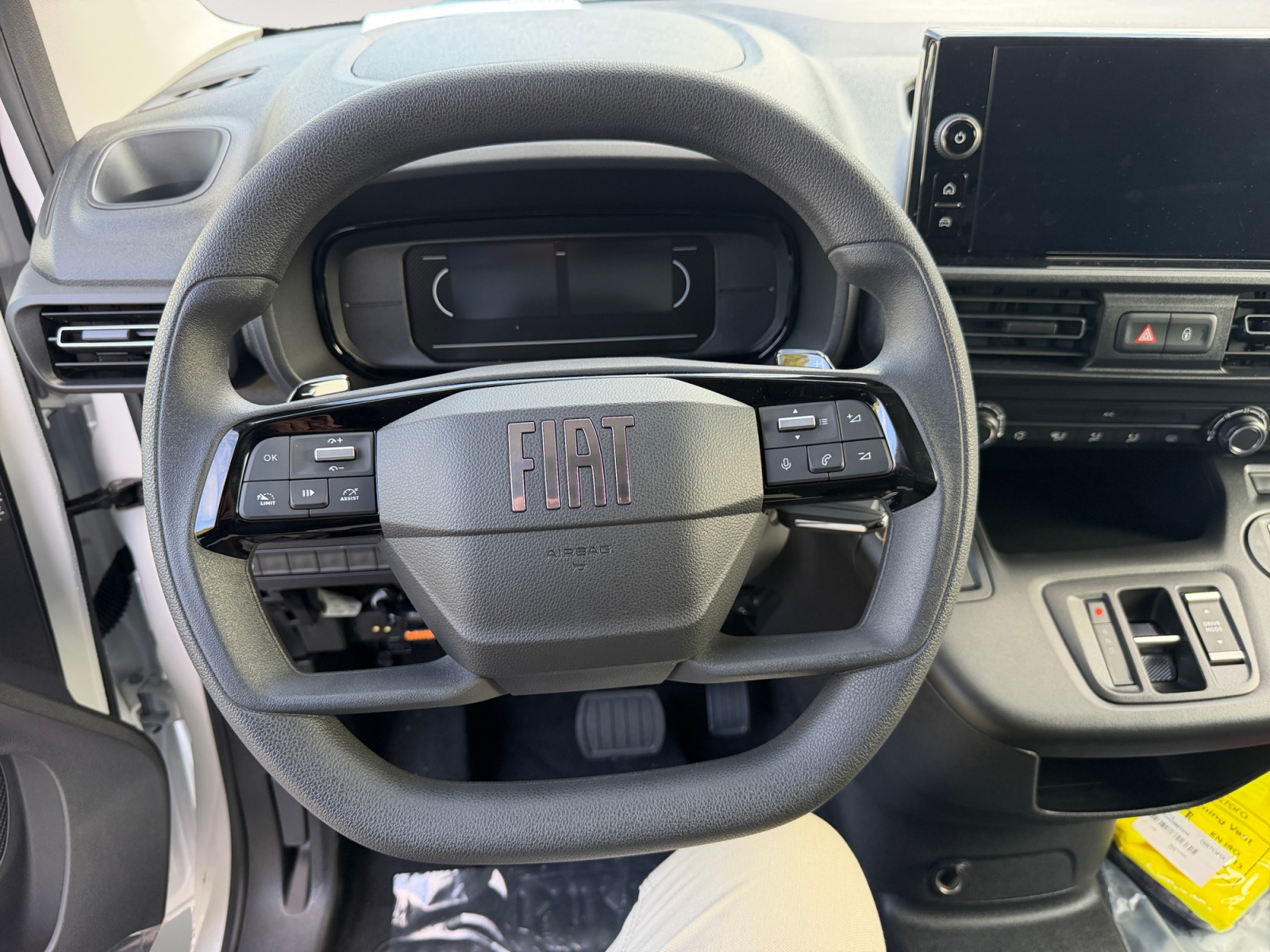 FIAT E-Doblo L2 50kWh 800kg-image-8