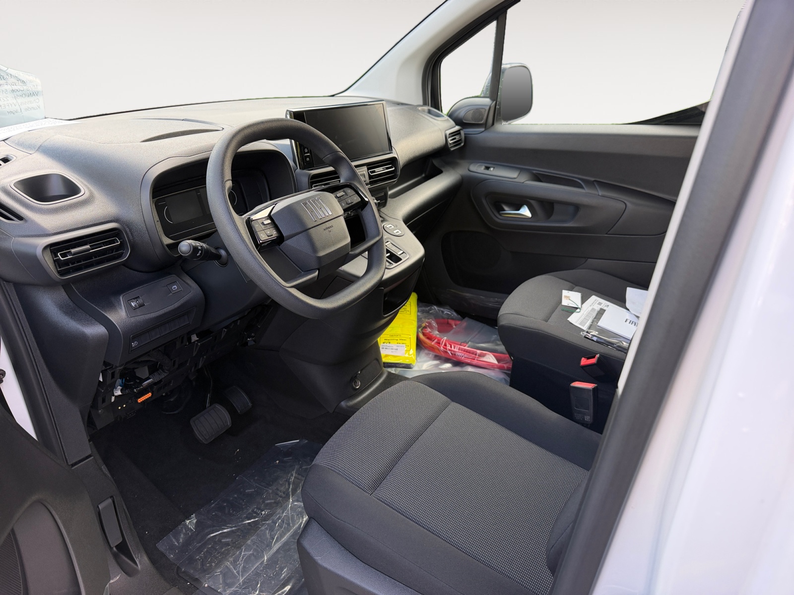 FIAT E-Doblo L2 50kWh 800kg-image-6