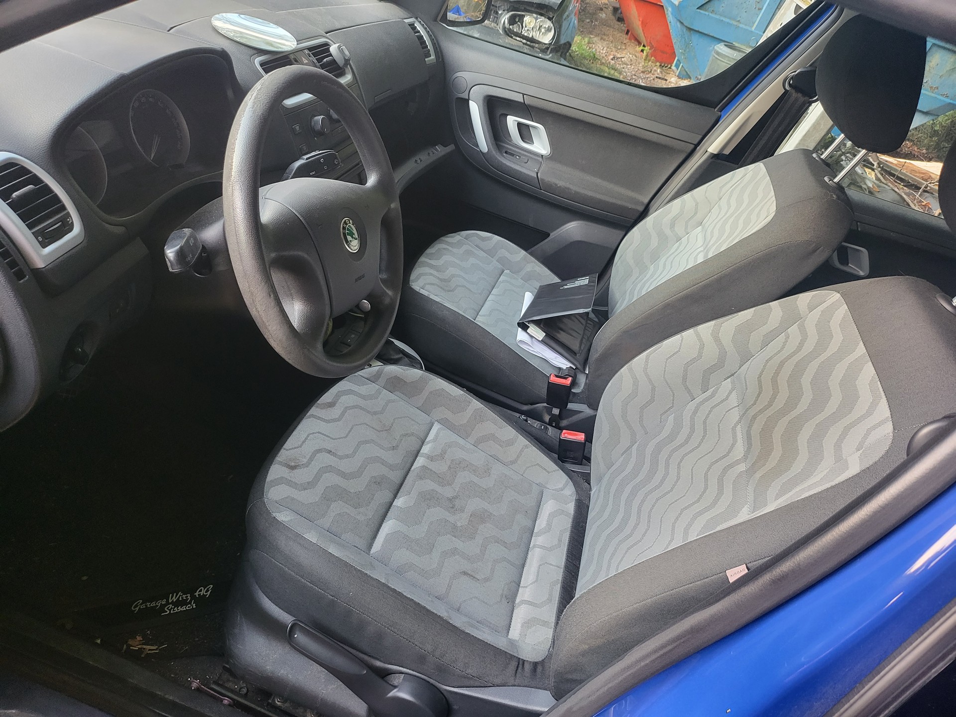 SKODA Roomster 1.6 Style-image-6