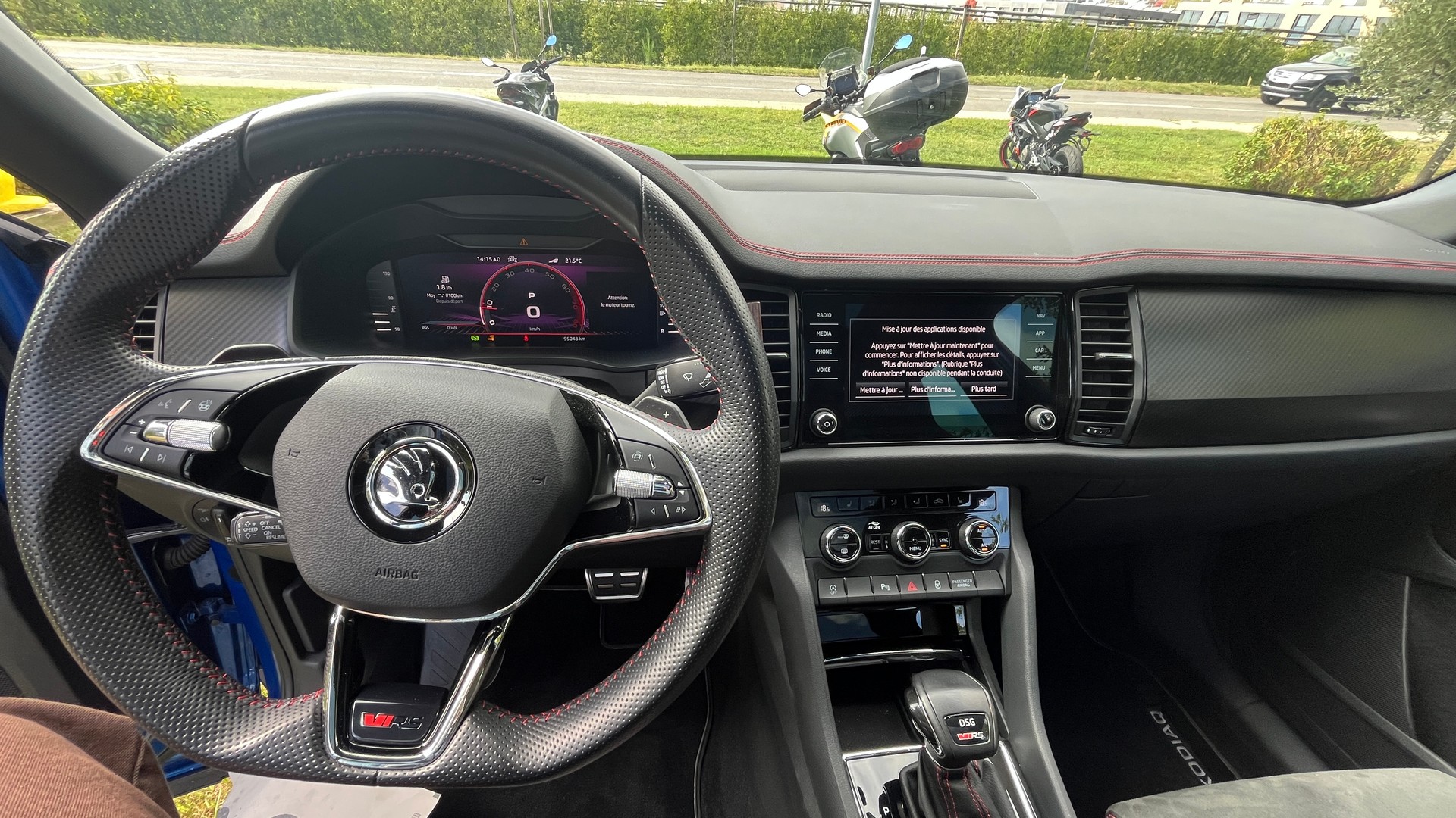 SKODA Kodiaq 2.0 TSI 4x4 RS-image-11