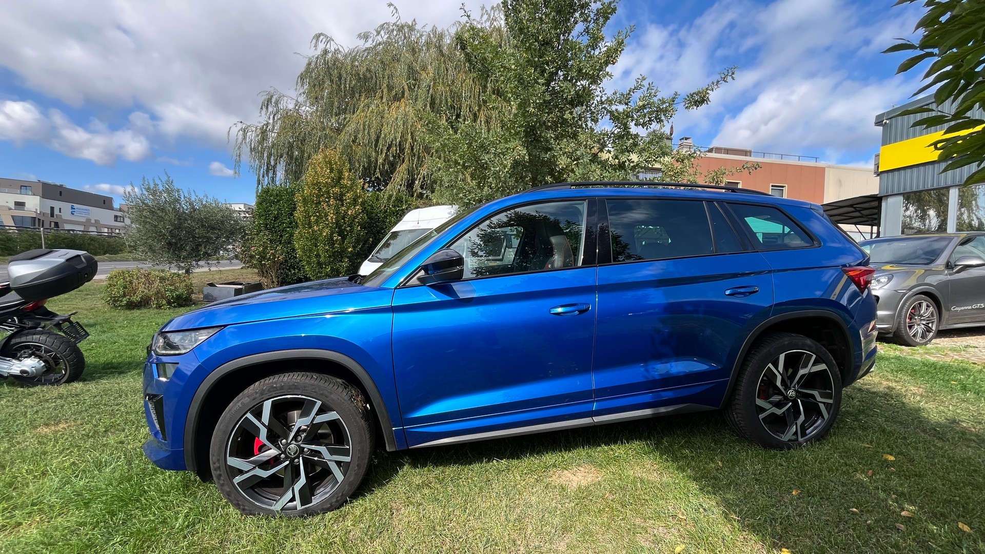 SKODA Kodiaq 2.0 TSI 4x4 RS-image-3