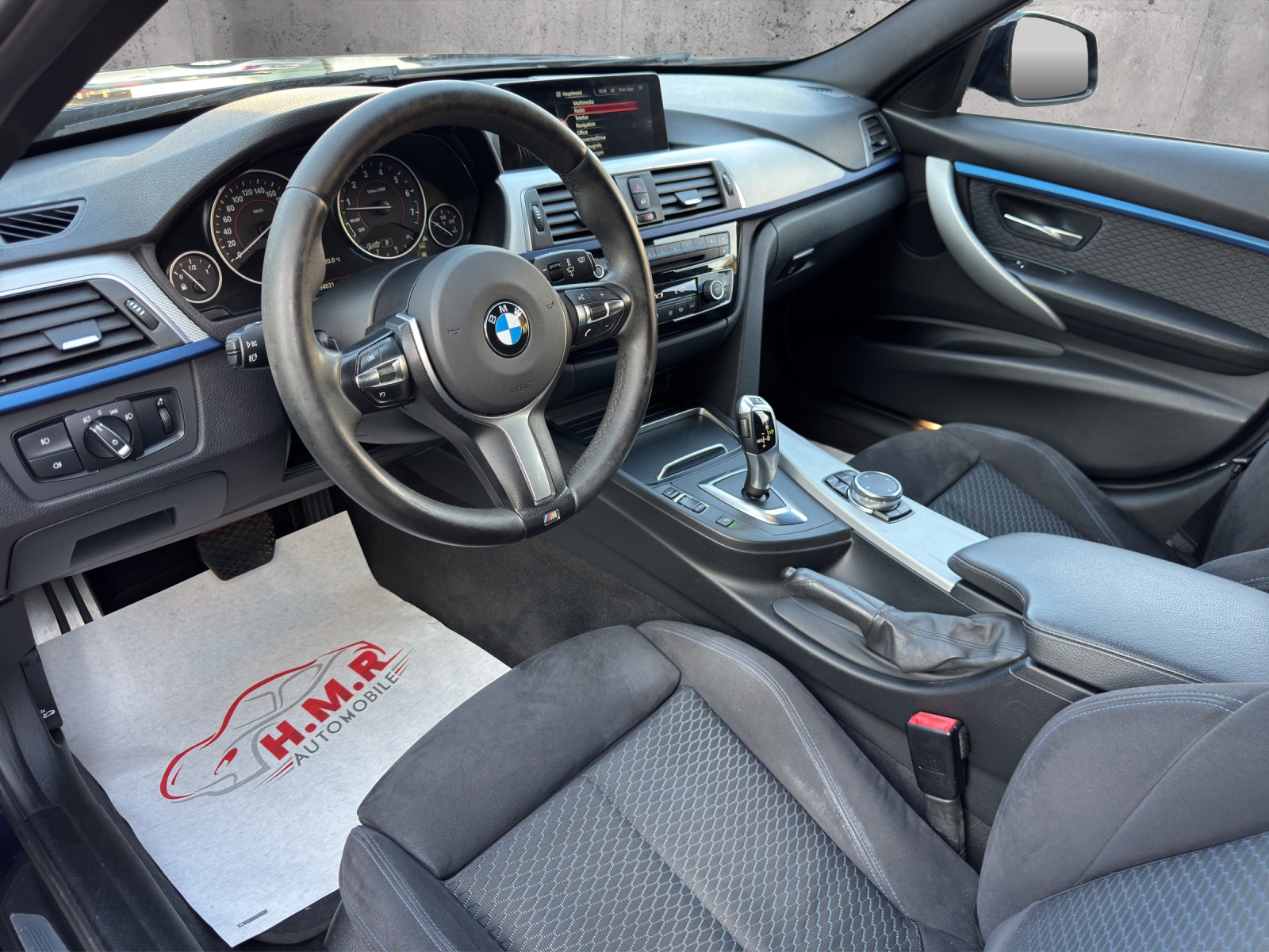 BMW 340i xDrive Touring M Sport Steptronic-image-8
