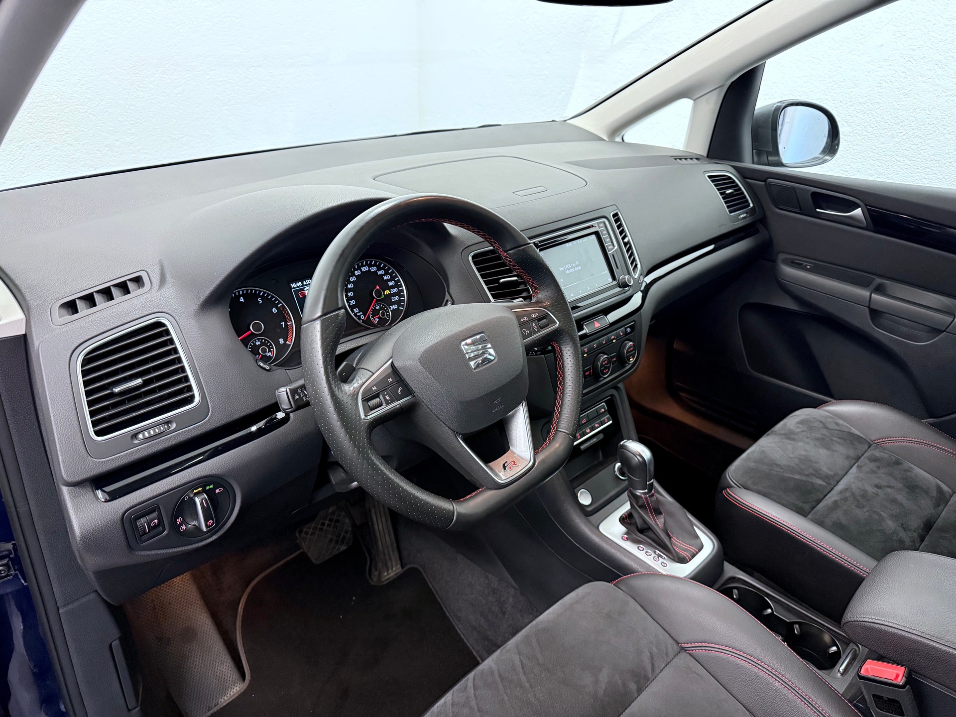 SEAT Alhambra 1.4 TSI FR Line DSG-image-24