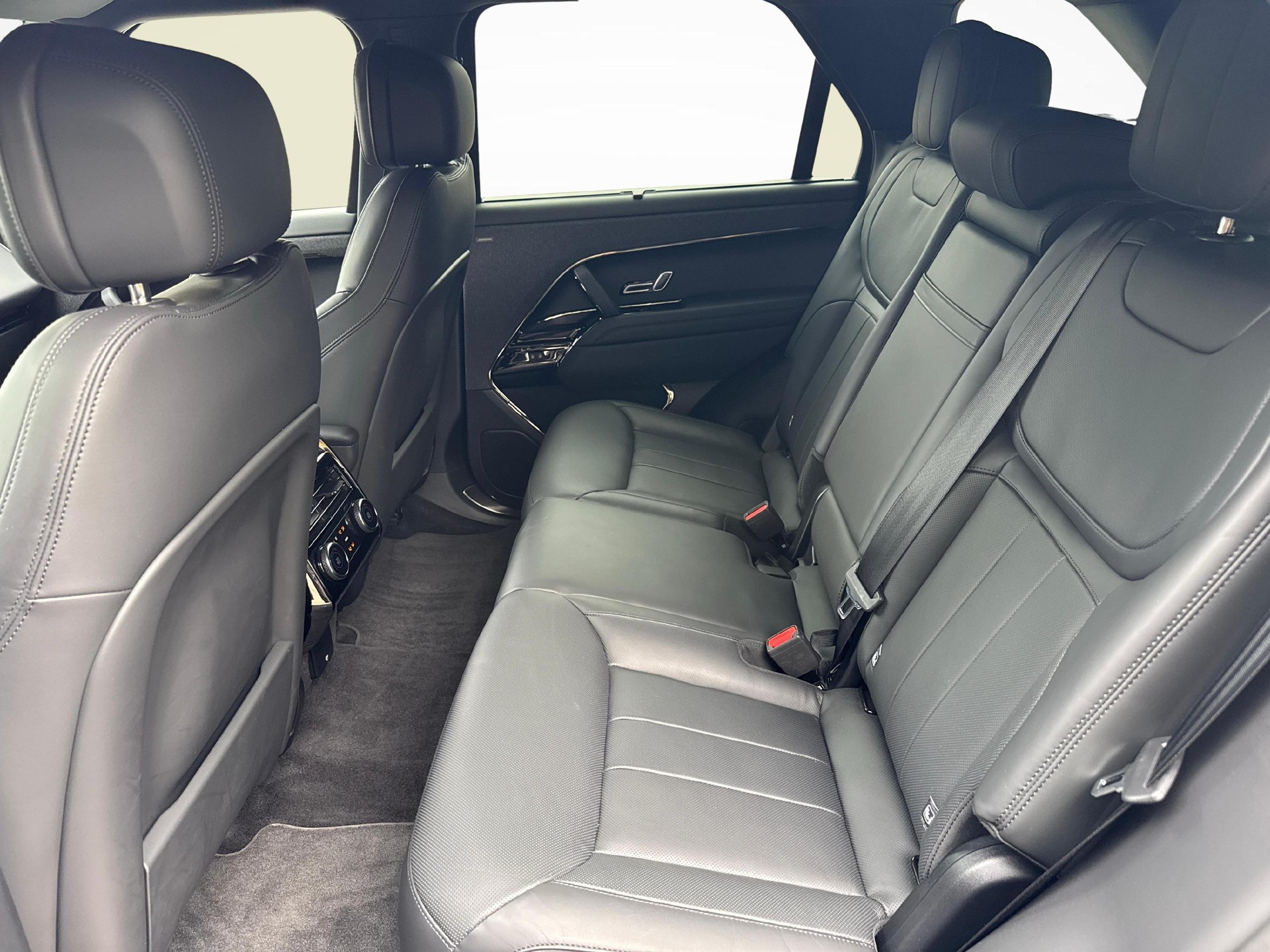LAND ROVER Range Rover Sport 3.0 I6 P460e SE Dynamic-image-14