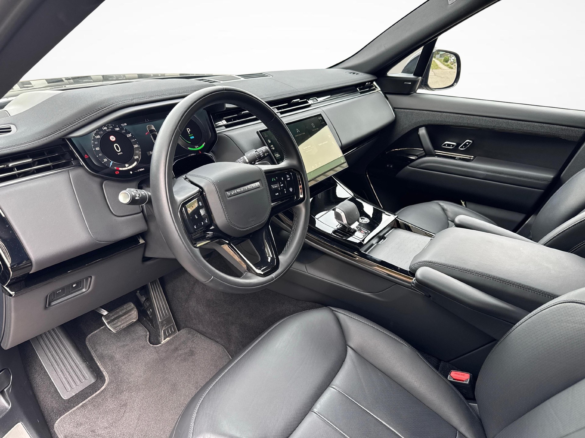 LAND ROVER Range Rover Sport 3.0 I6 P460e SE Dynamic-image-9