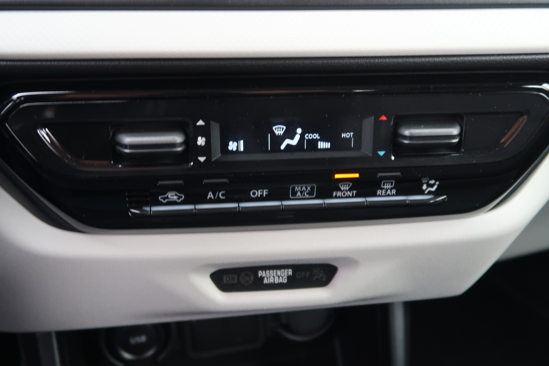 SUZUKI Swift 1.2i 16V GL 4x4-image-10