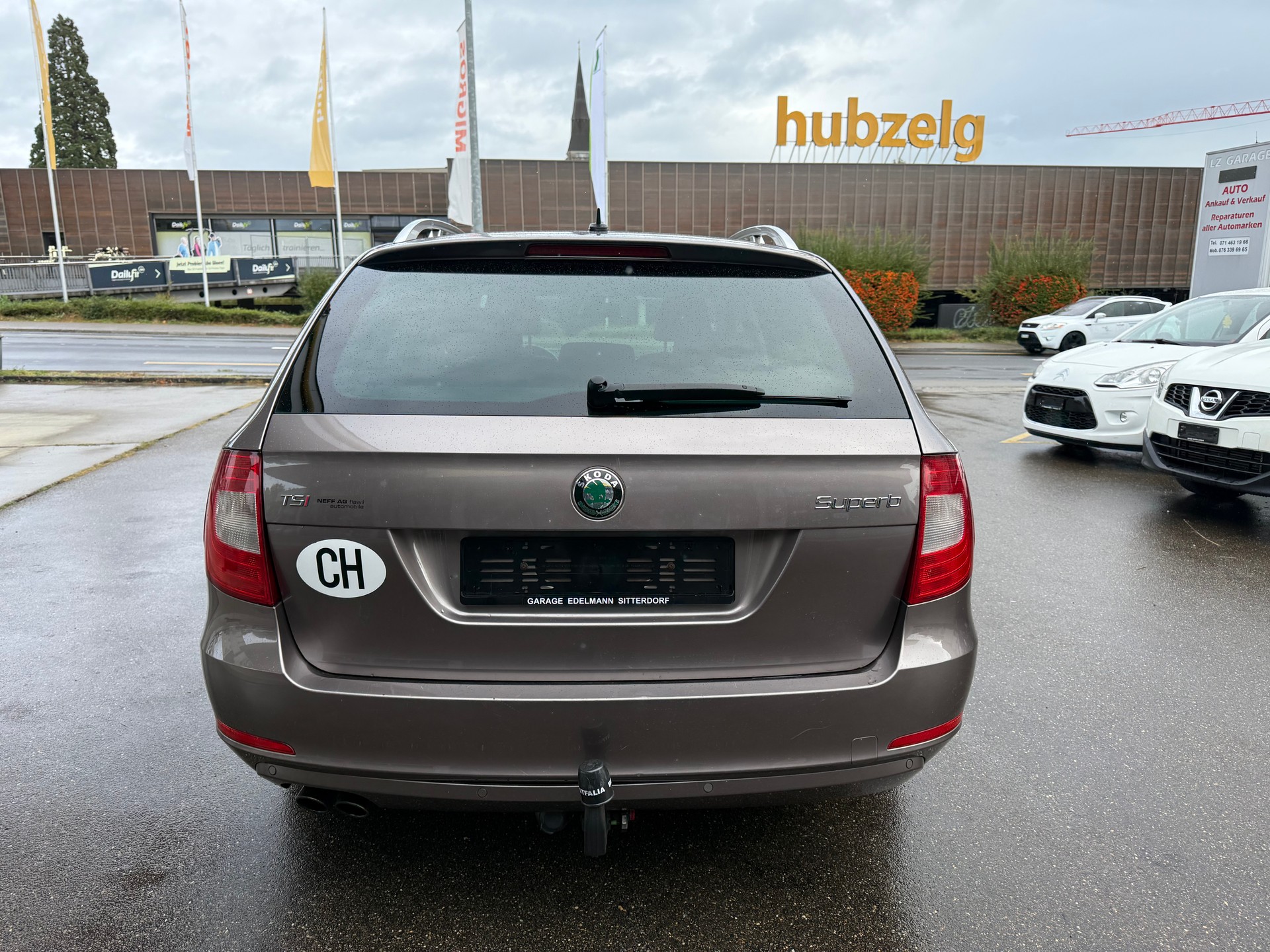 SKODA Superb Combi 1.8 TSI Elegance DSG-image-3