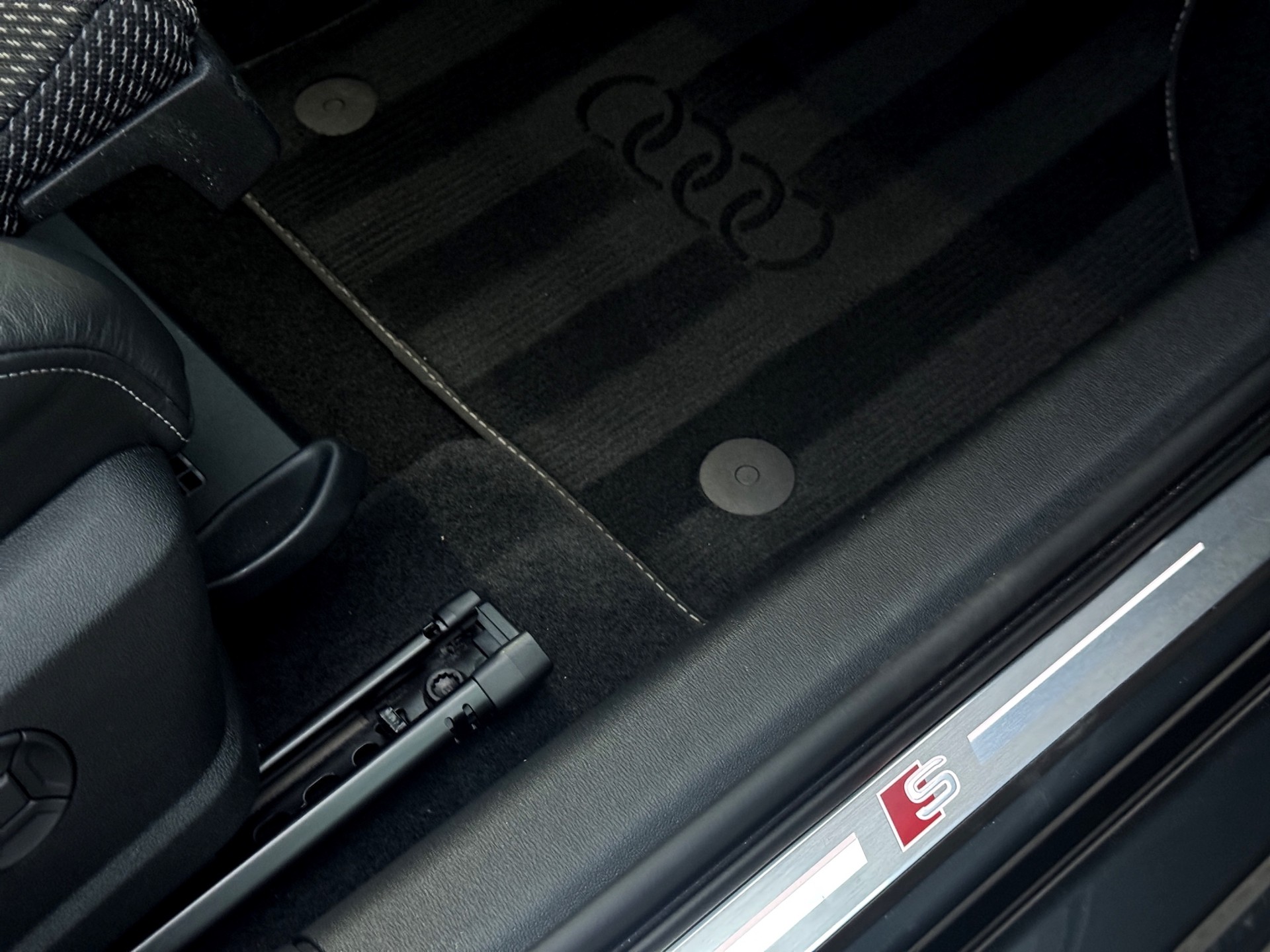 AUDI A3 Sportback 40 TFSI e S line S-tronic-image-22