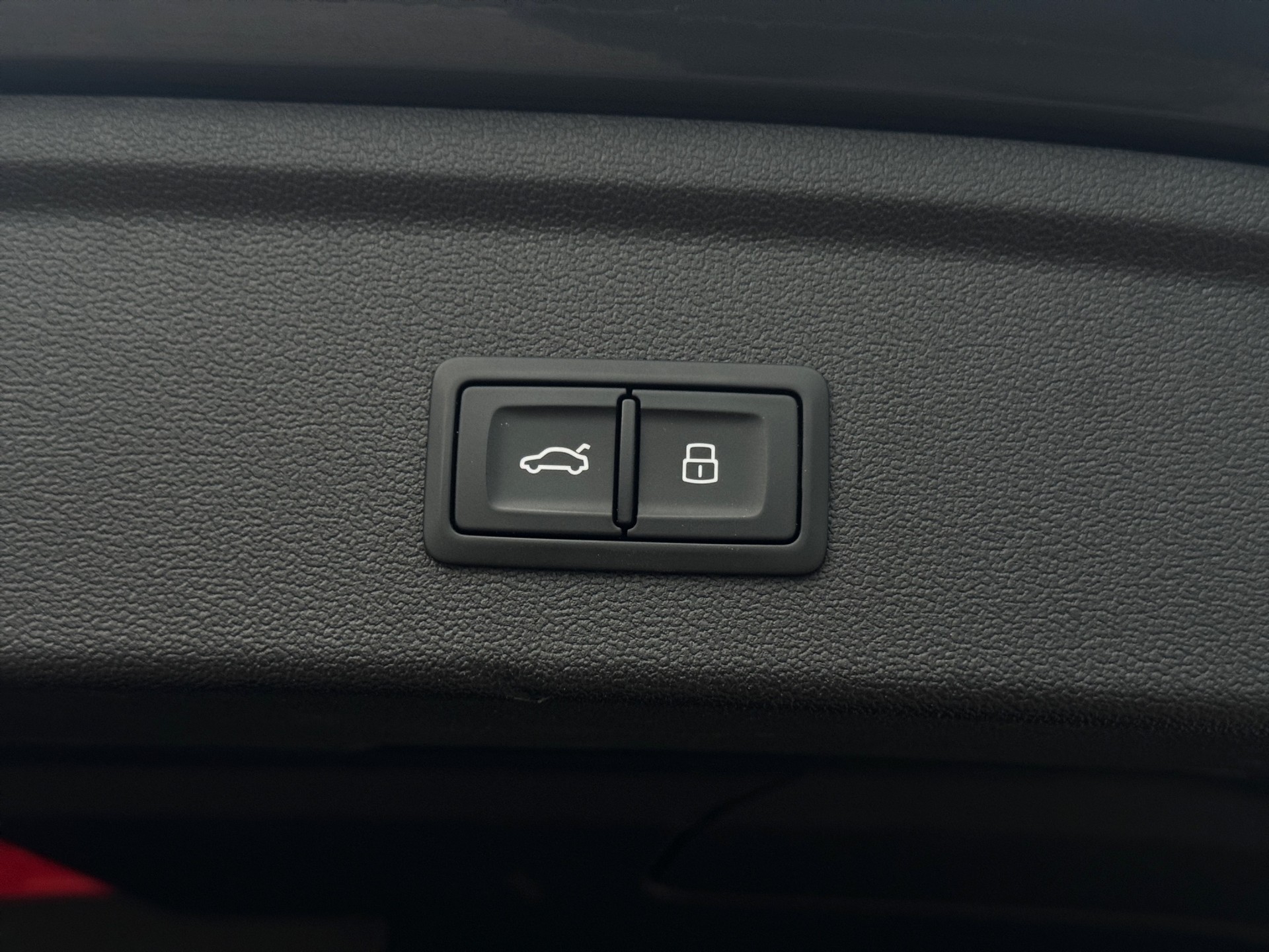 AUDI A3 Sportback 40 TFSI e S line S-tronic-image-25